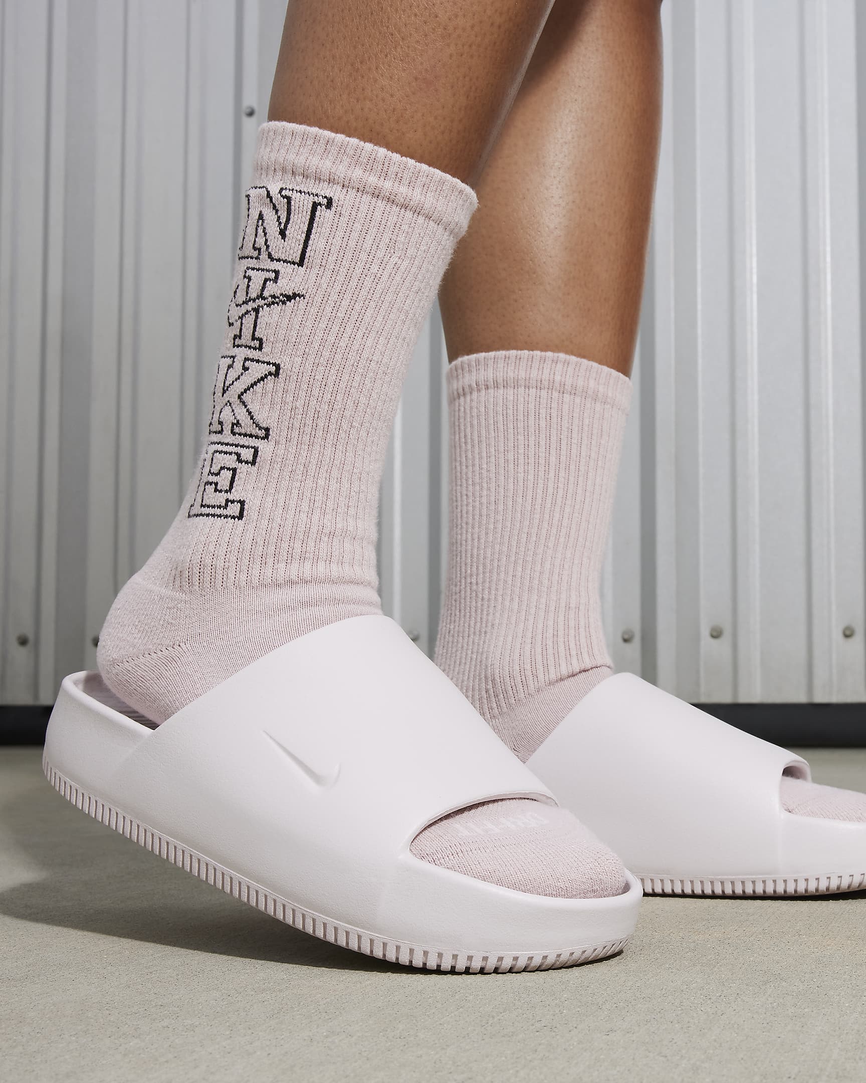 Nike Calm Women's Slides - Barely Rose/Barely Rose