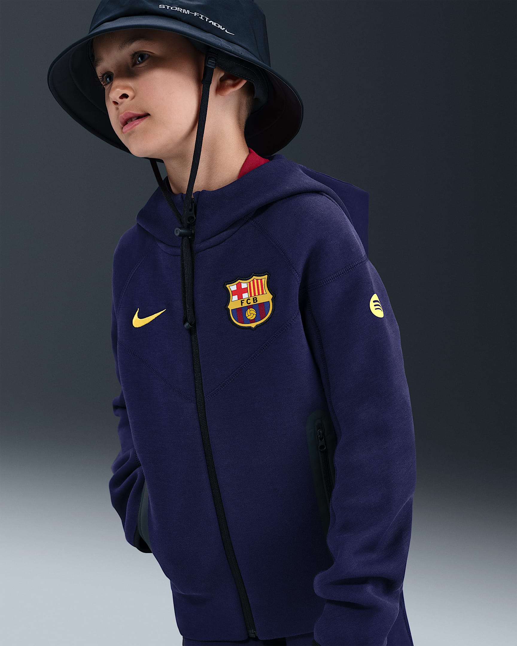 F.C. Barcelona Tech Older Kids' (Boys') Nike Football Fleece Full-Zip Hoodie - Imperial Purple/Midwest Gold
