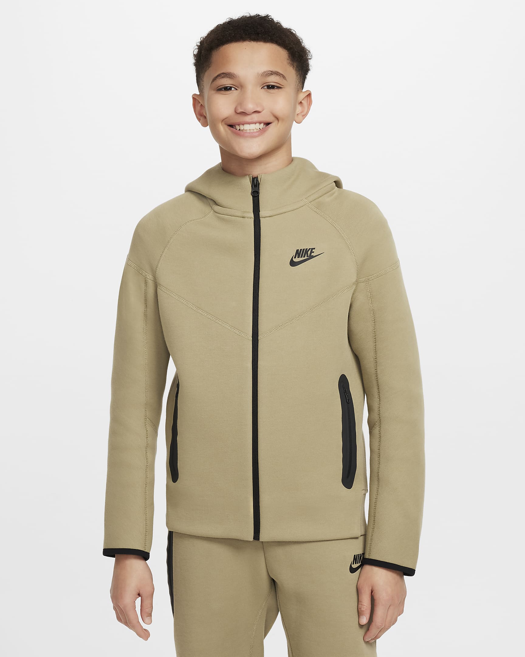 Nike Sportswear Tech Fleece-hættetrøje med lynlås til større børn (drenge) - Neutral Olive/sort/sort