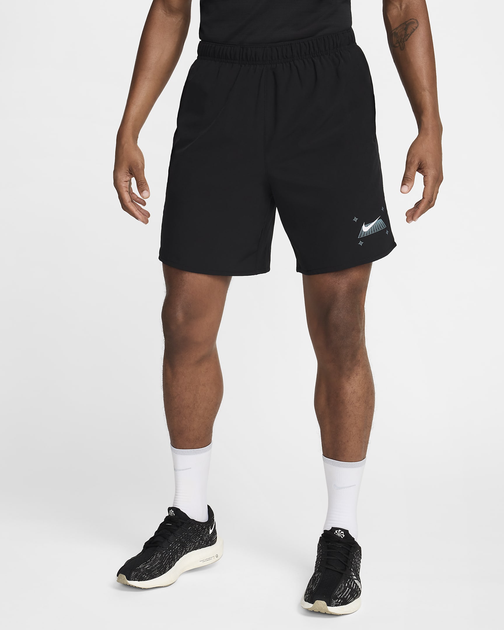 Nike Challenger herenshorts met binnenbroek (18 cm) - Zwart