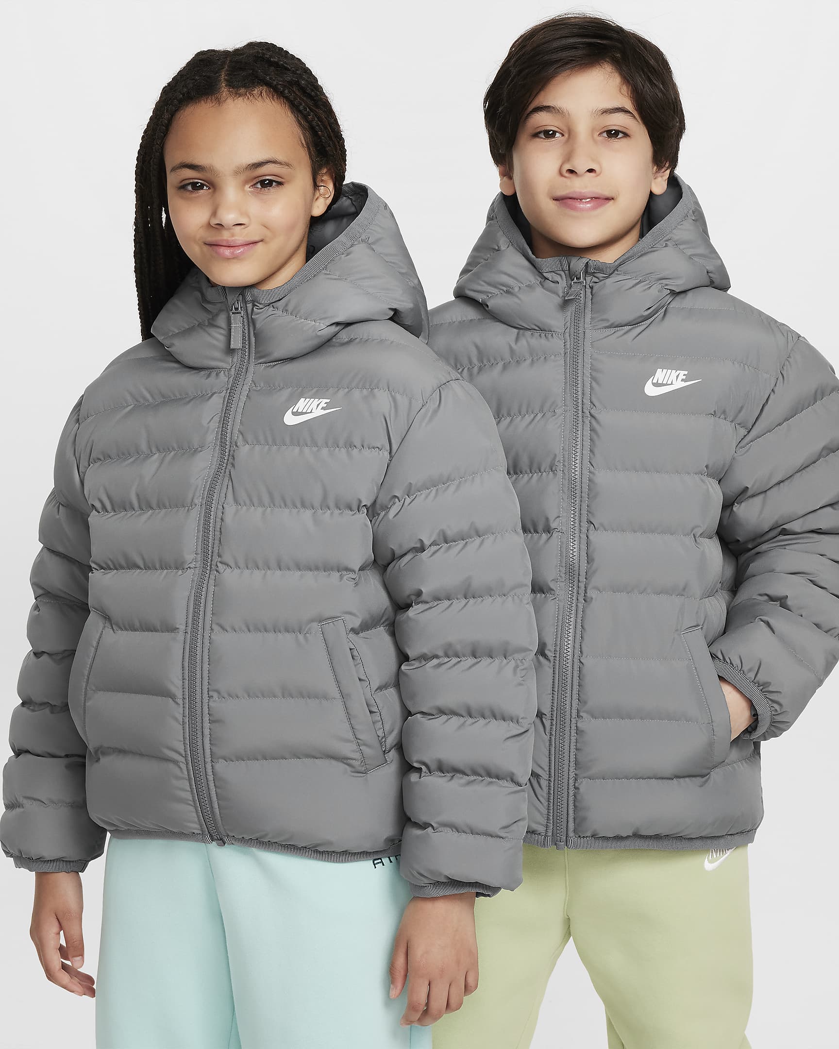 Nike Sportswear Lightweight Synthetic Fill Older Kids' Loose Hooded Jacket - Smoke Grey/Smoke Grey/White