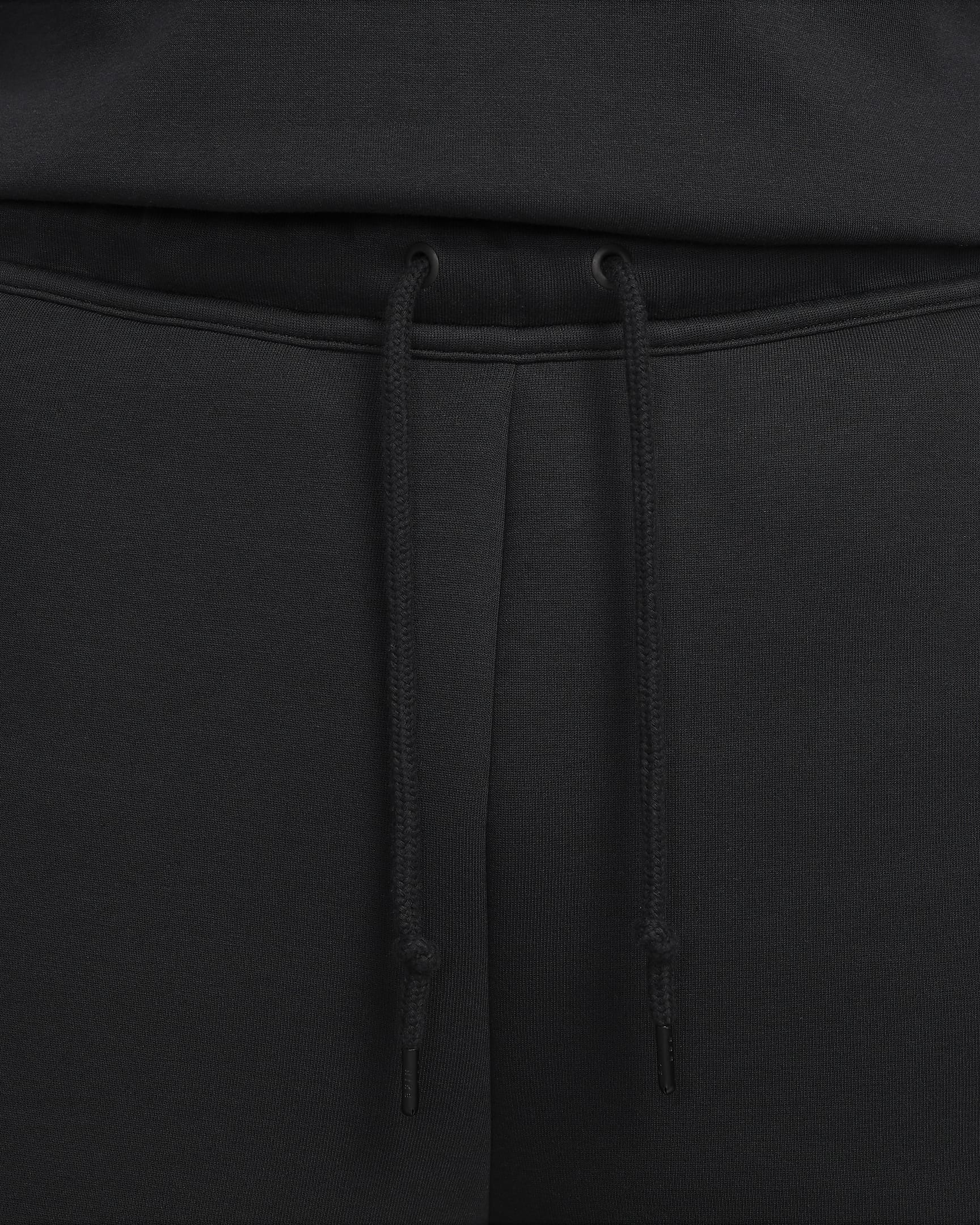 Nike Sportswear Tech Fleece Herrenshorts - Schwarz/Schwarz