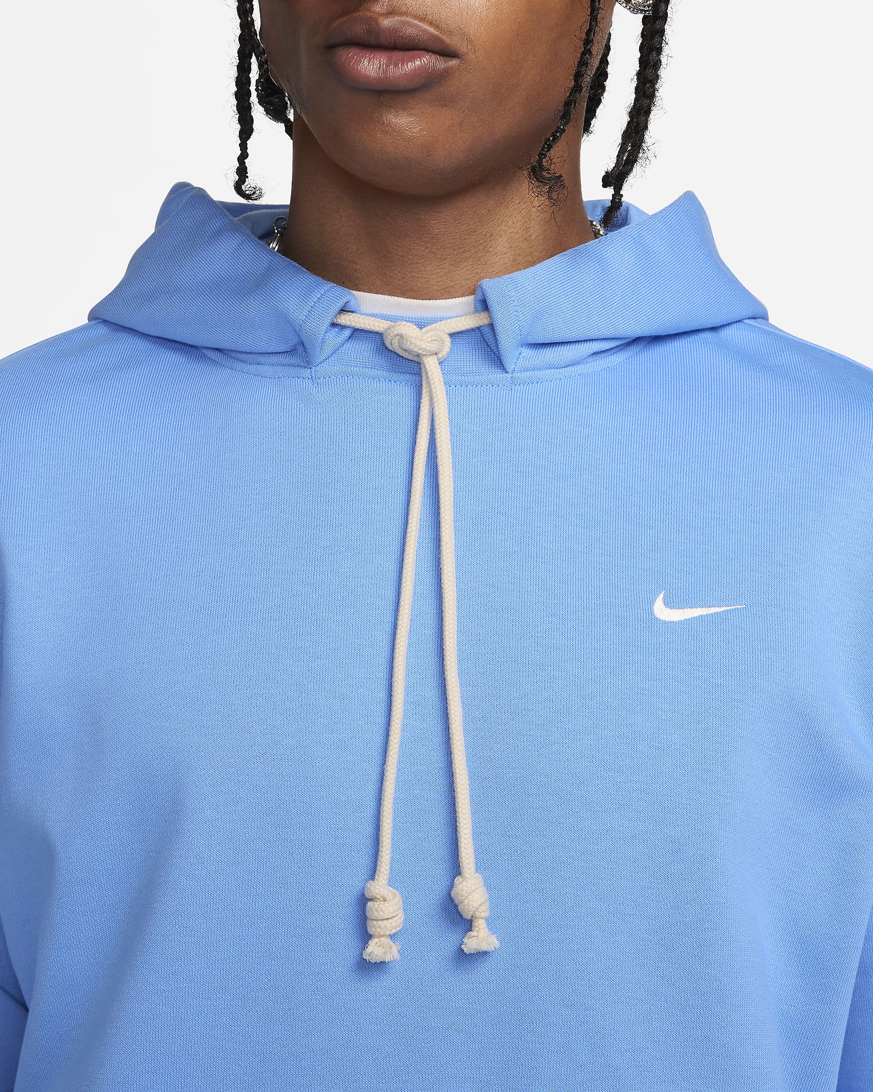 standard fit nike hoodie