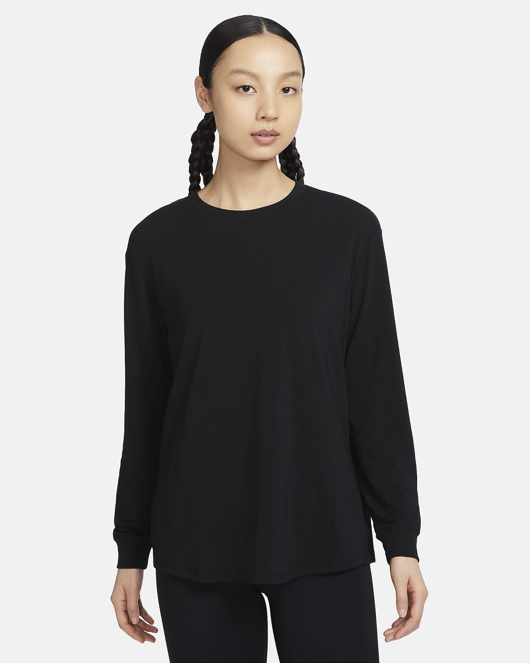 Nike One Relaxed Women's Dri-FIT Long-Sleeve Top. Nike VN