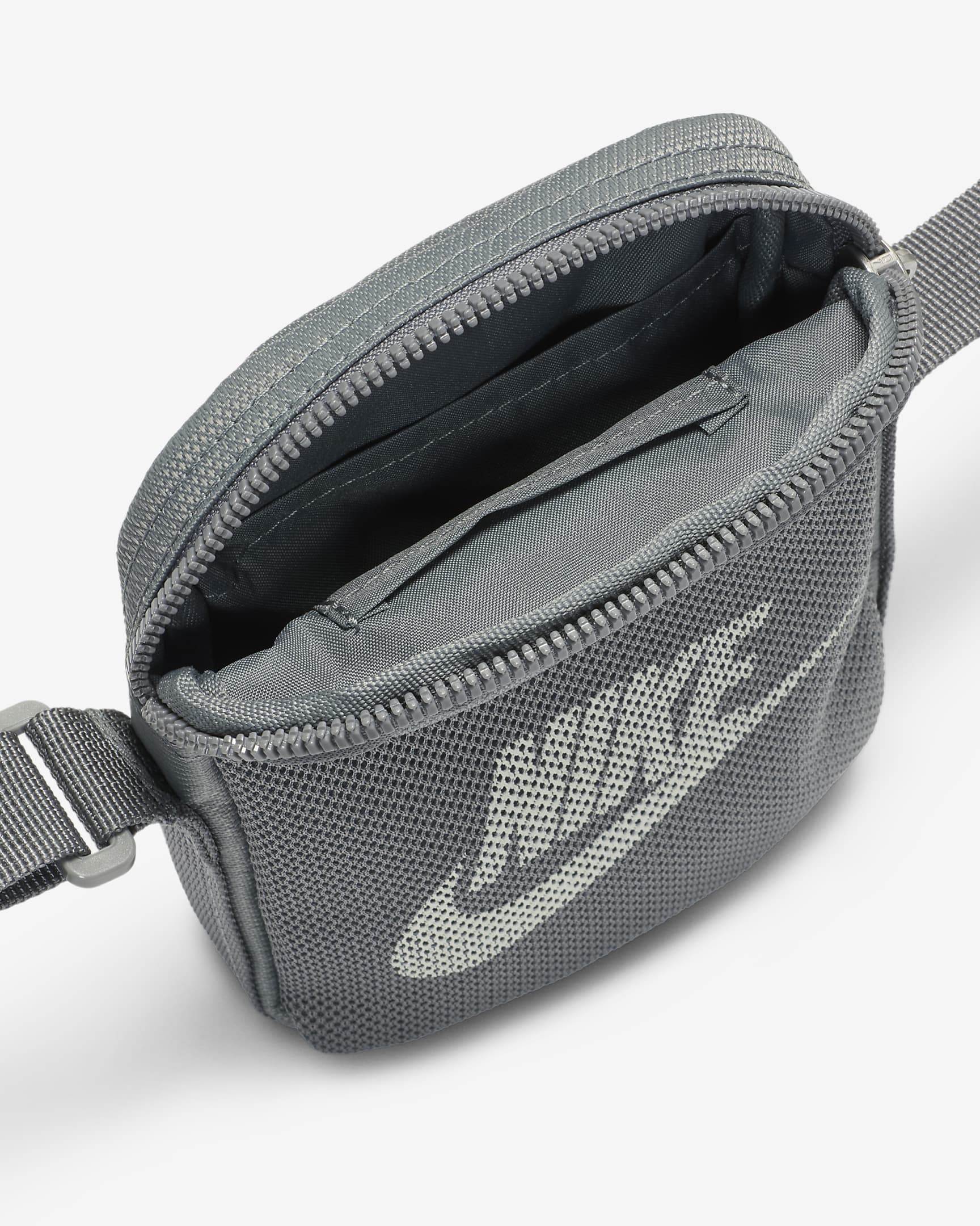 Nike Heritage Crossbody-Tasche (klein, 1 l) - Smoke Grey/Smoke Grey/Summit White