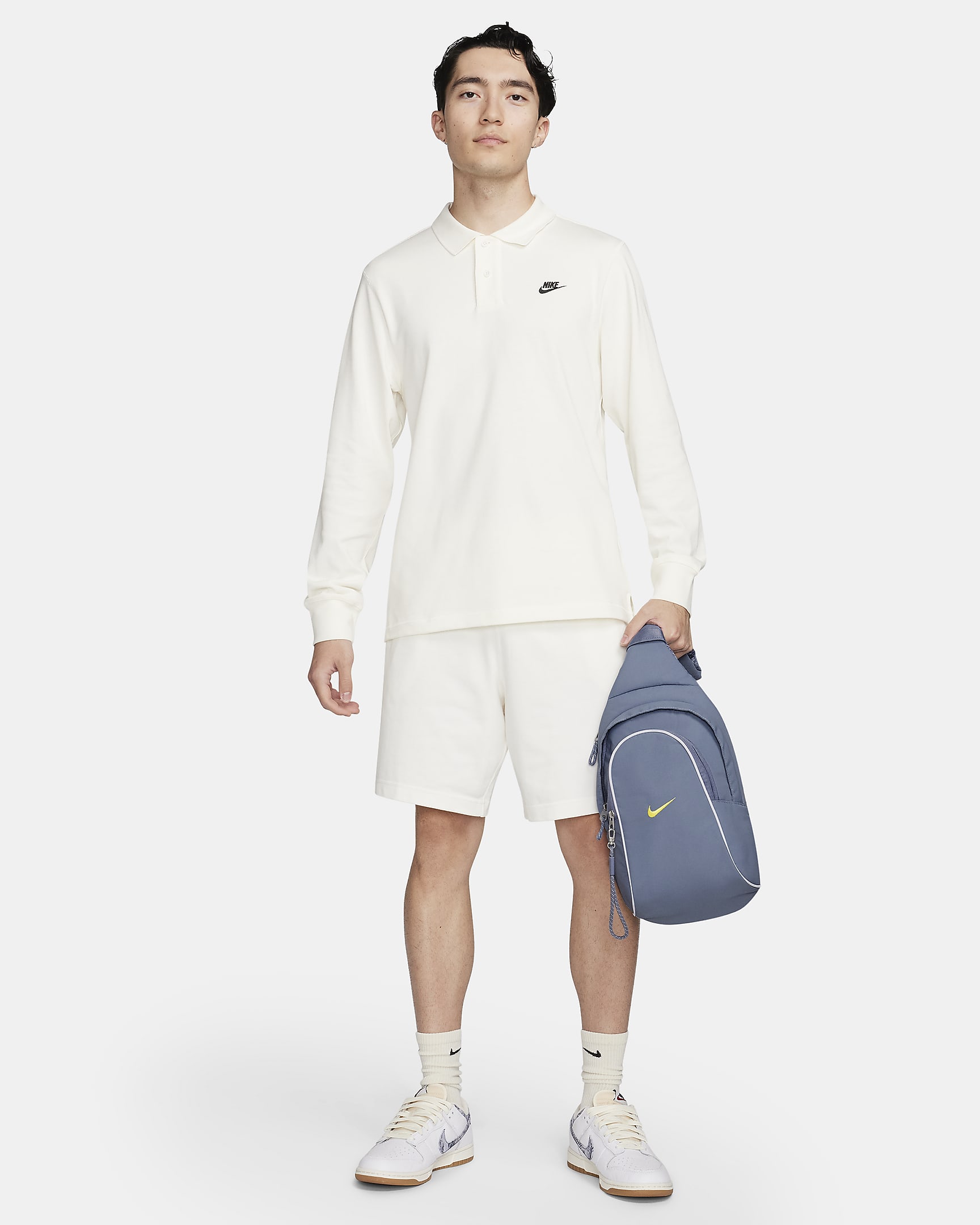 Nike Sportswear Essentials Sling Bag (8L). Nike HU