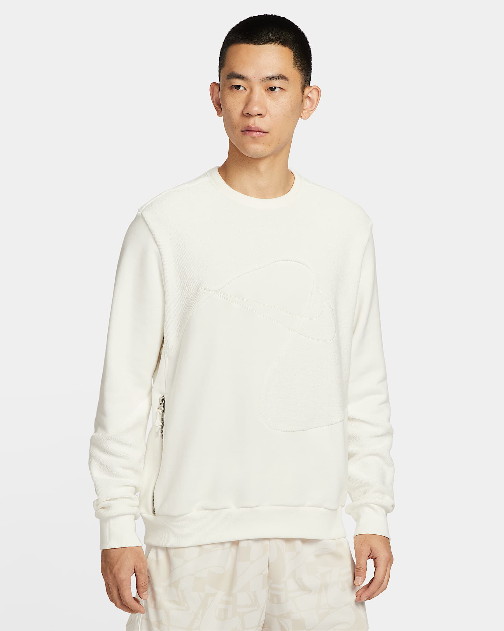 Giannis Standard Issue Men's Basketball Crew - Sail/Pale Ivory/Sail