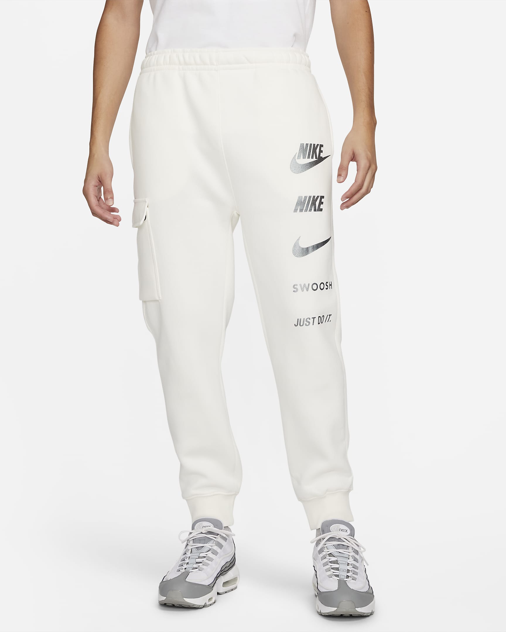 Nike Sportswear Standard Issue Men's Cargo Trousers. Nike NL
