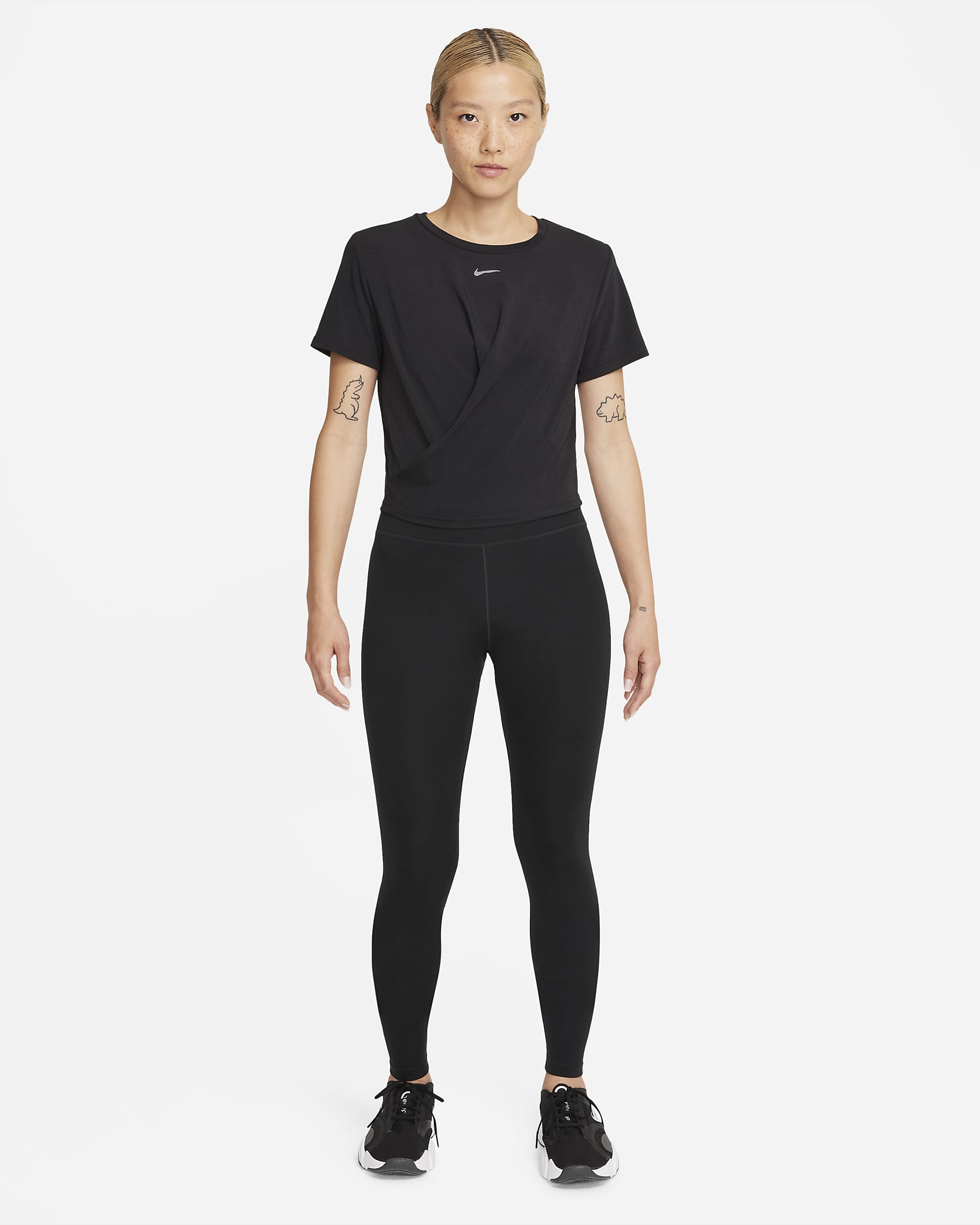 Nike Dri-FIT One Luxe Women's Twist Standard Fit Short-Sleeve Top. Nike ID