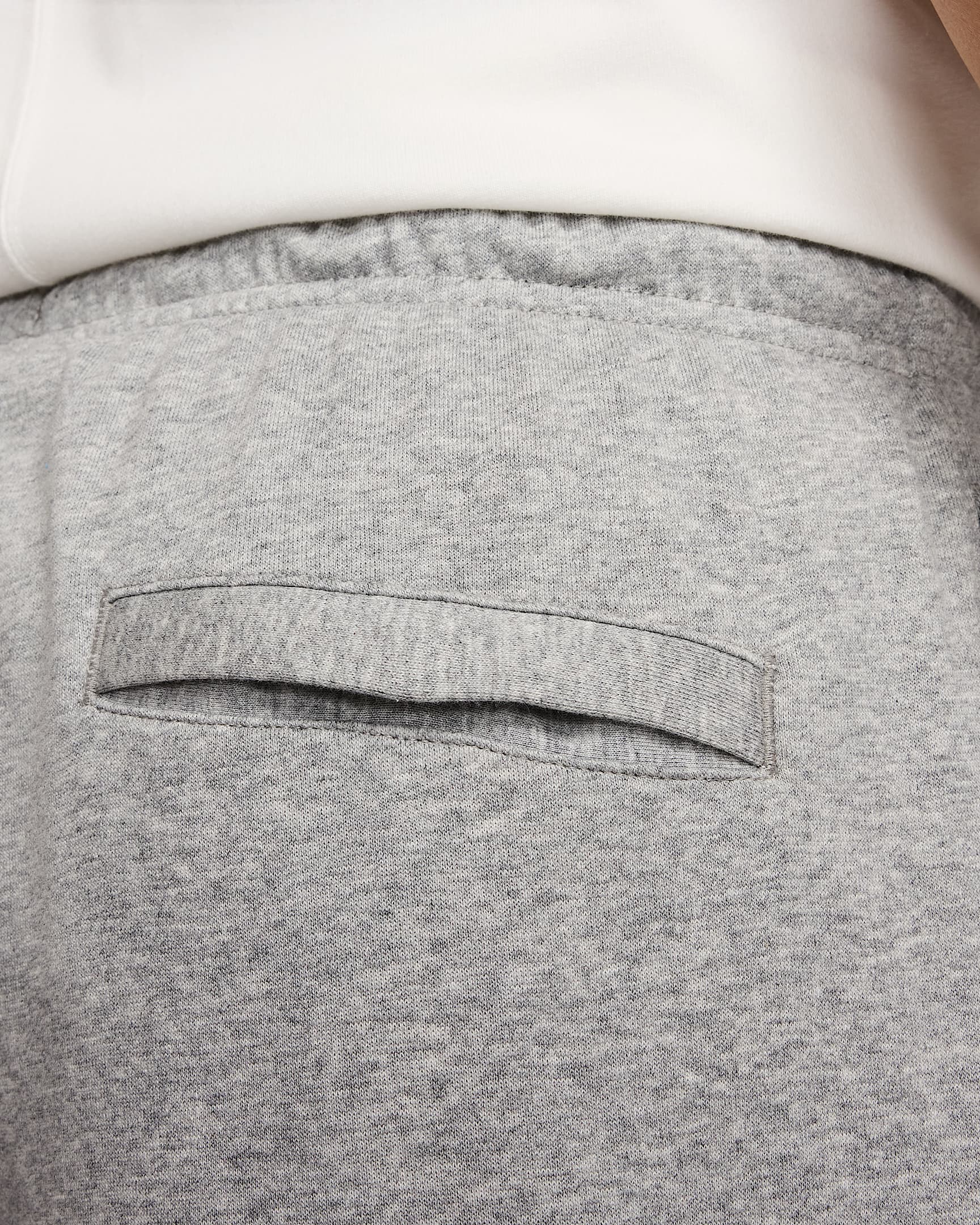 nike club joggers cargo grigi con elastico sul fondo