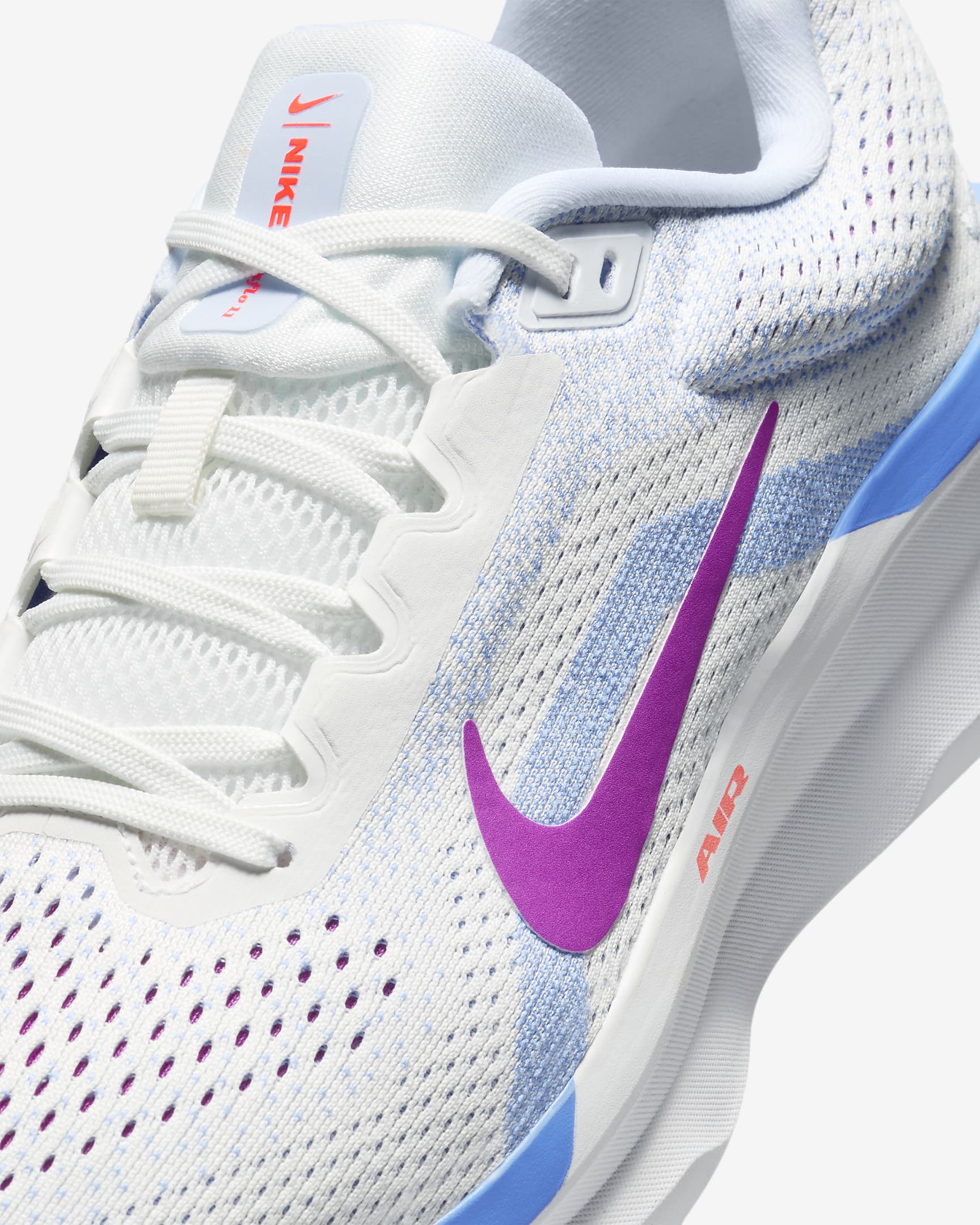 Nike Winflo 11 Women's Road Running Shoes - Summit White/Royal Pulse/Football Grey/Hyper Violet