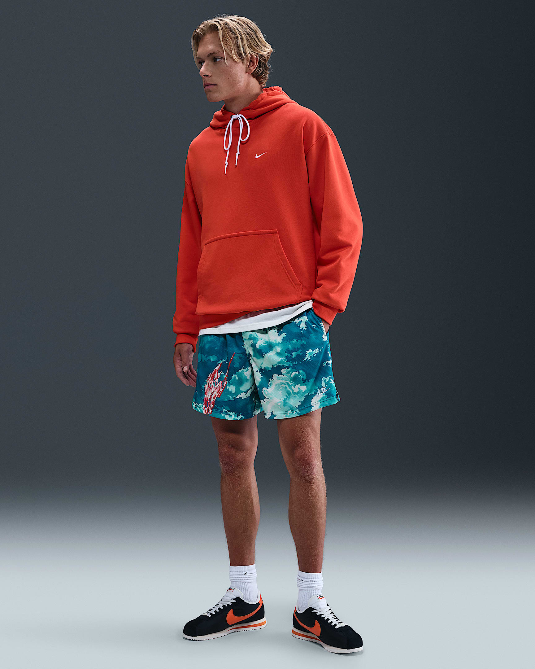 Shorts de malla Flow para hombre Nike Sportswear Club - Verde abismo/Blanco cumbre