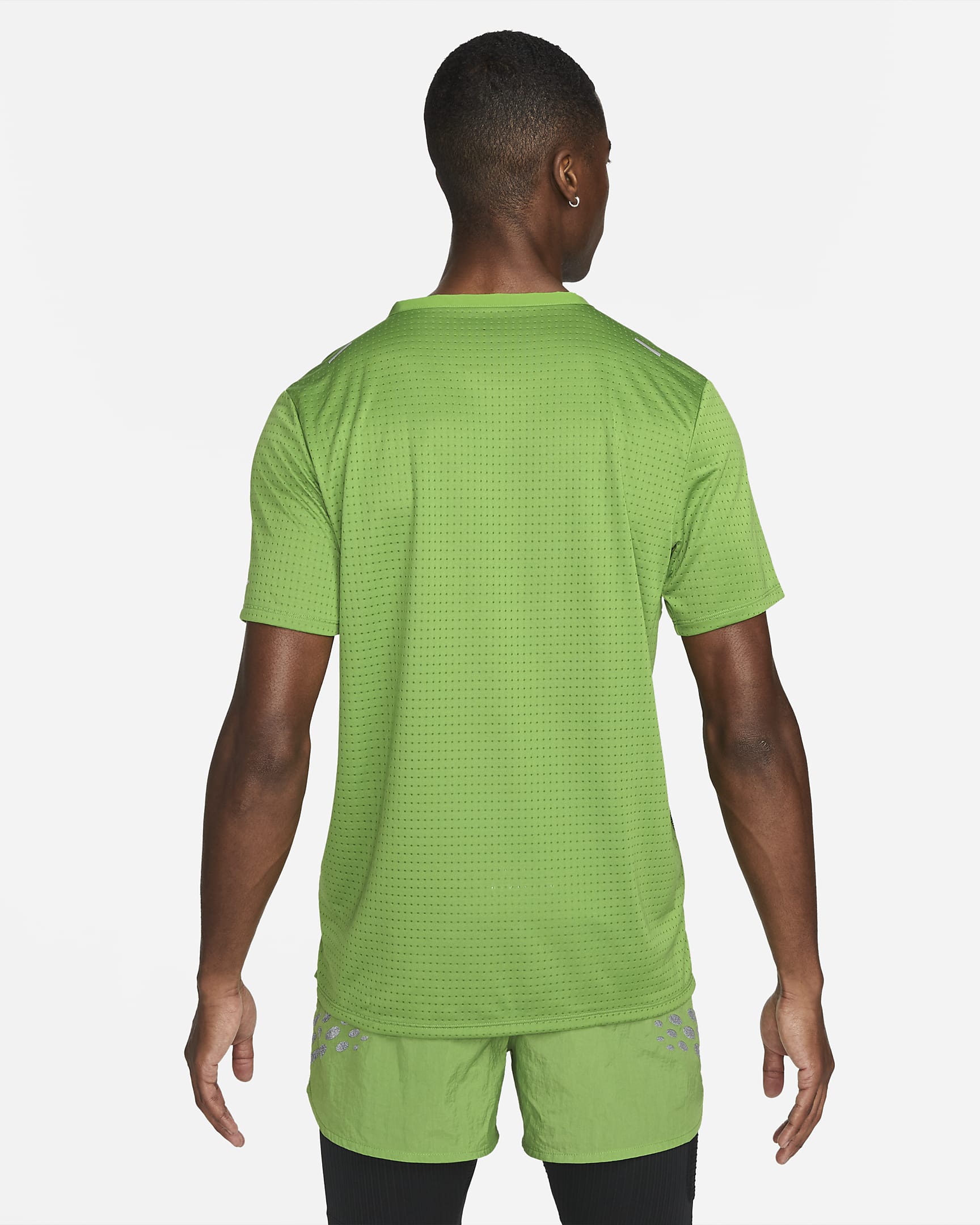 Nike DriFIT Run Division Rise 365 Men's ShortSleeve Running Top. Nike NO