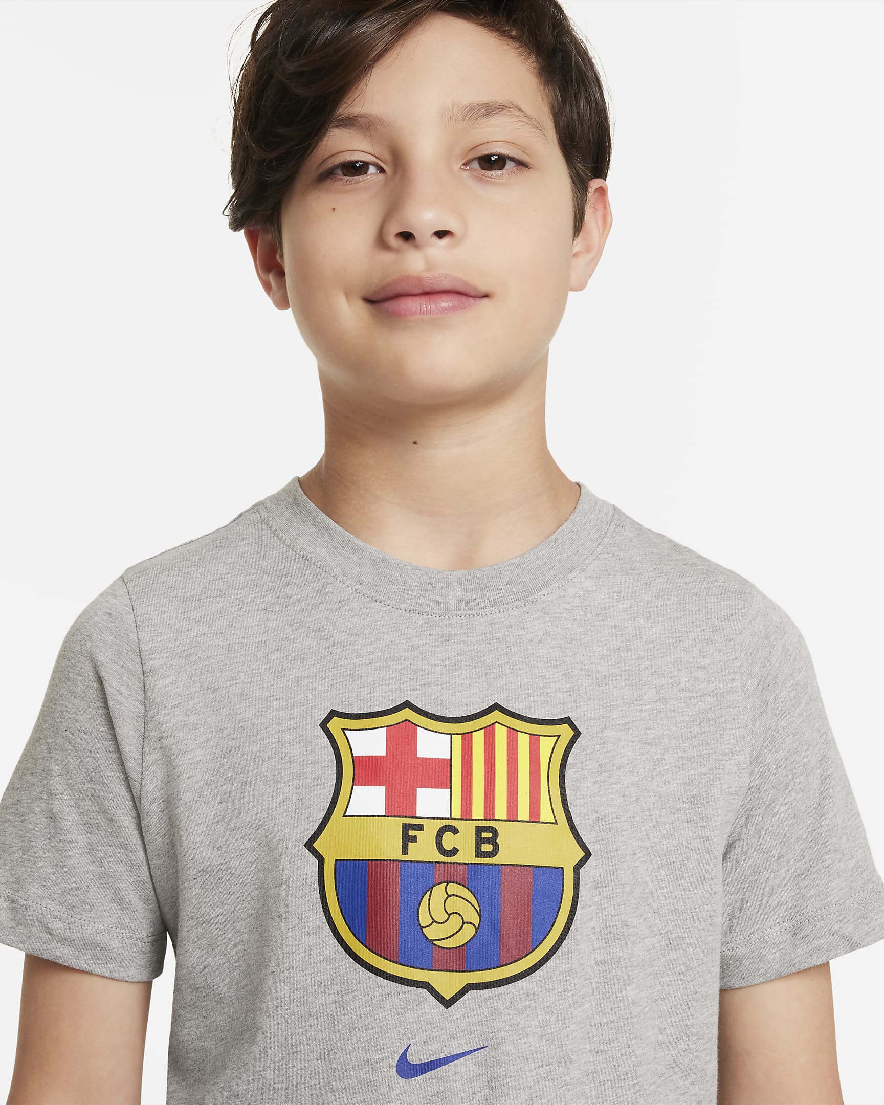 F.C. Barcelona Crest Older Kids' Nike T-Shirt. Nike UK