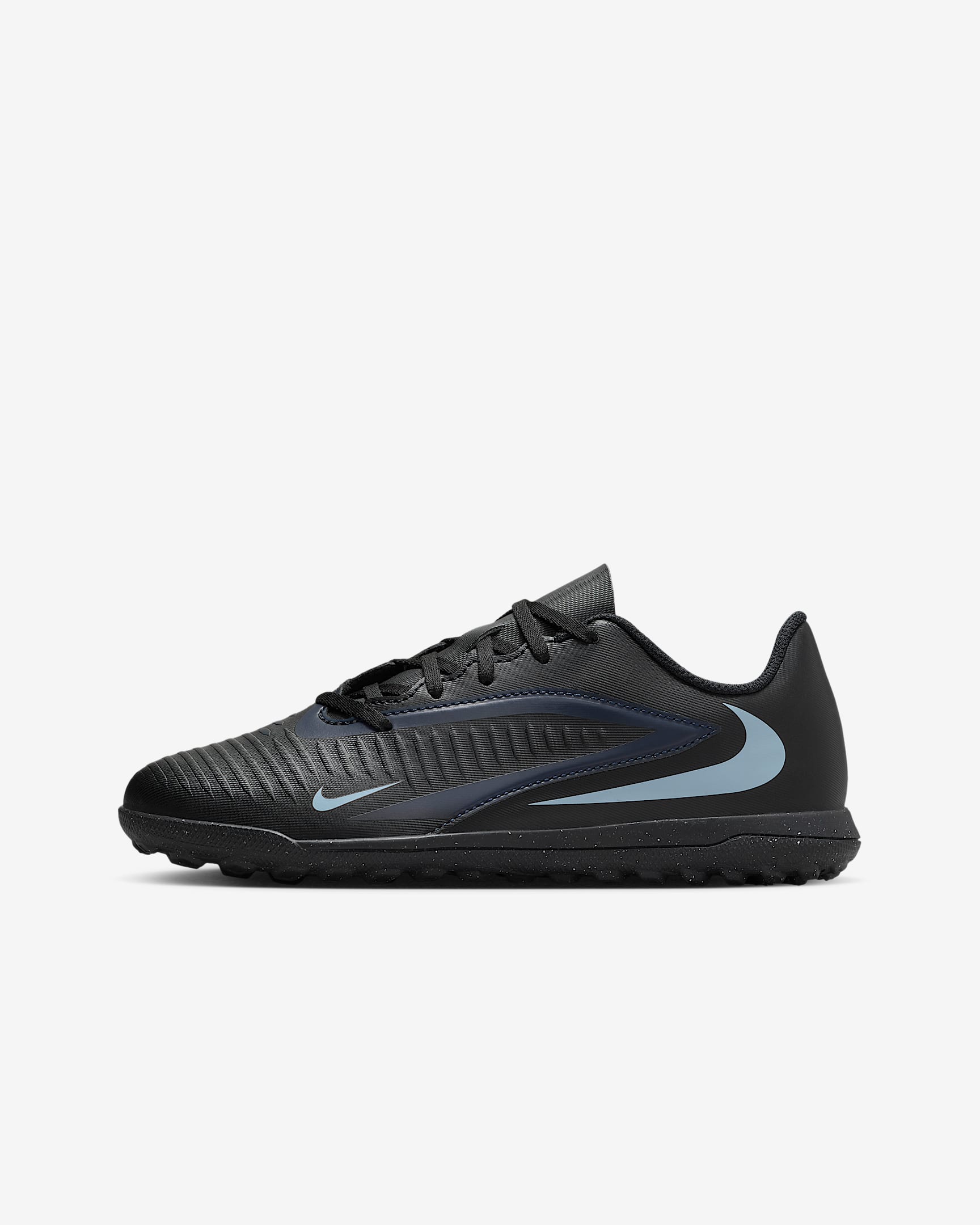 Tacos de fútbol para pasto sintético (turf) para niños grandes Nike Jr. Phantom 6 Low Club - Negro/Negro