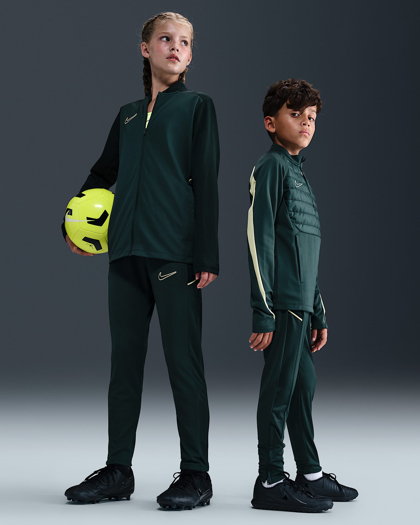 Nike Academy Older Kids' Dri-FIT Football Pants - Seaweed/Black/Limelight