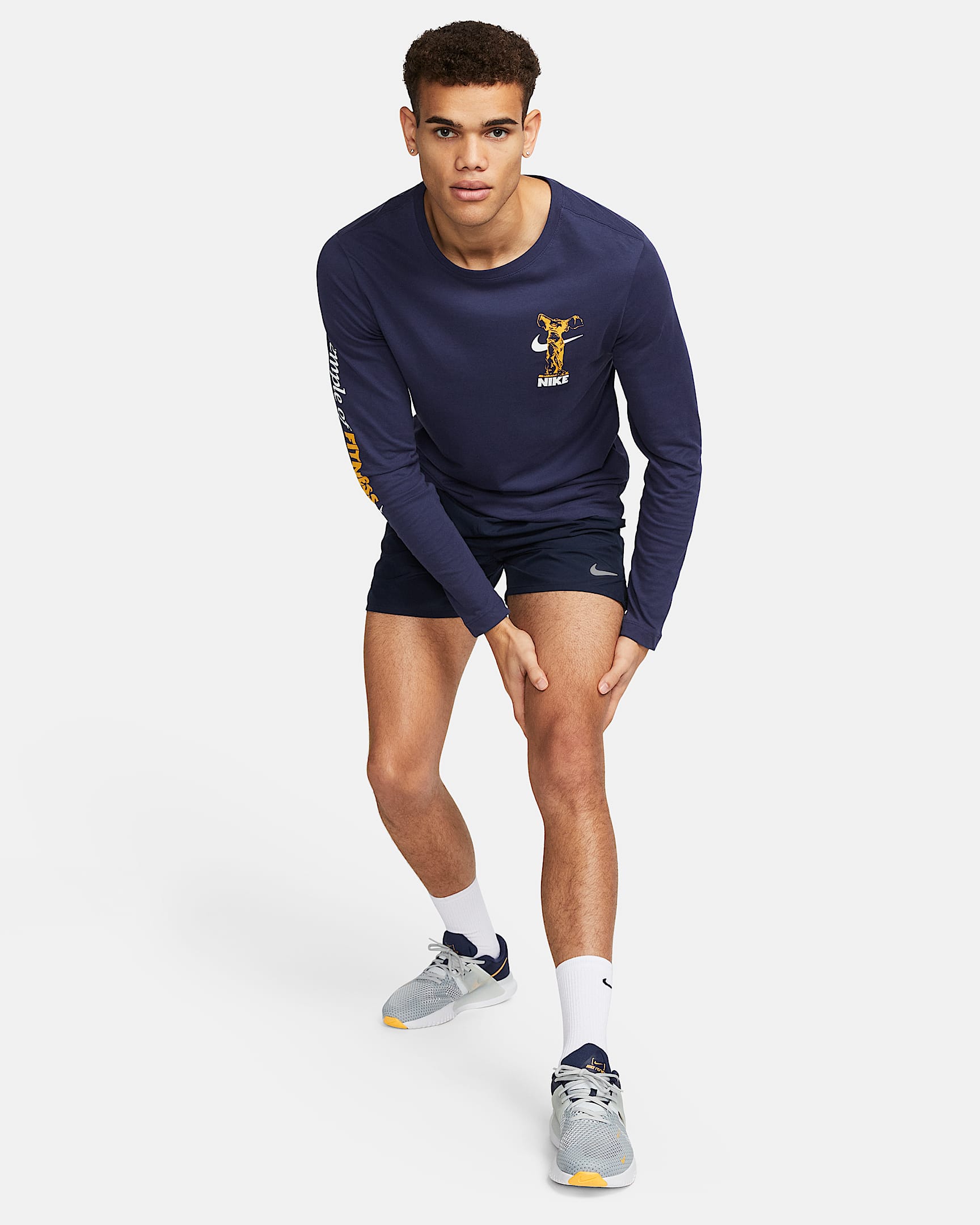 Nike Challenger Men's DriFIT 5" BriefLined Running Shorts.