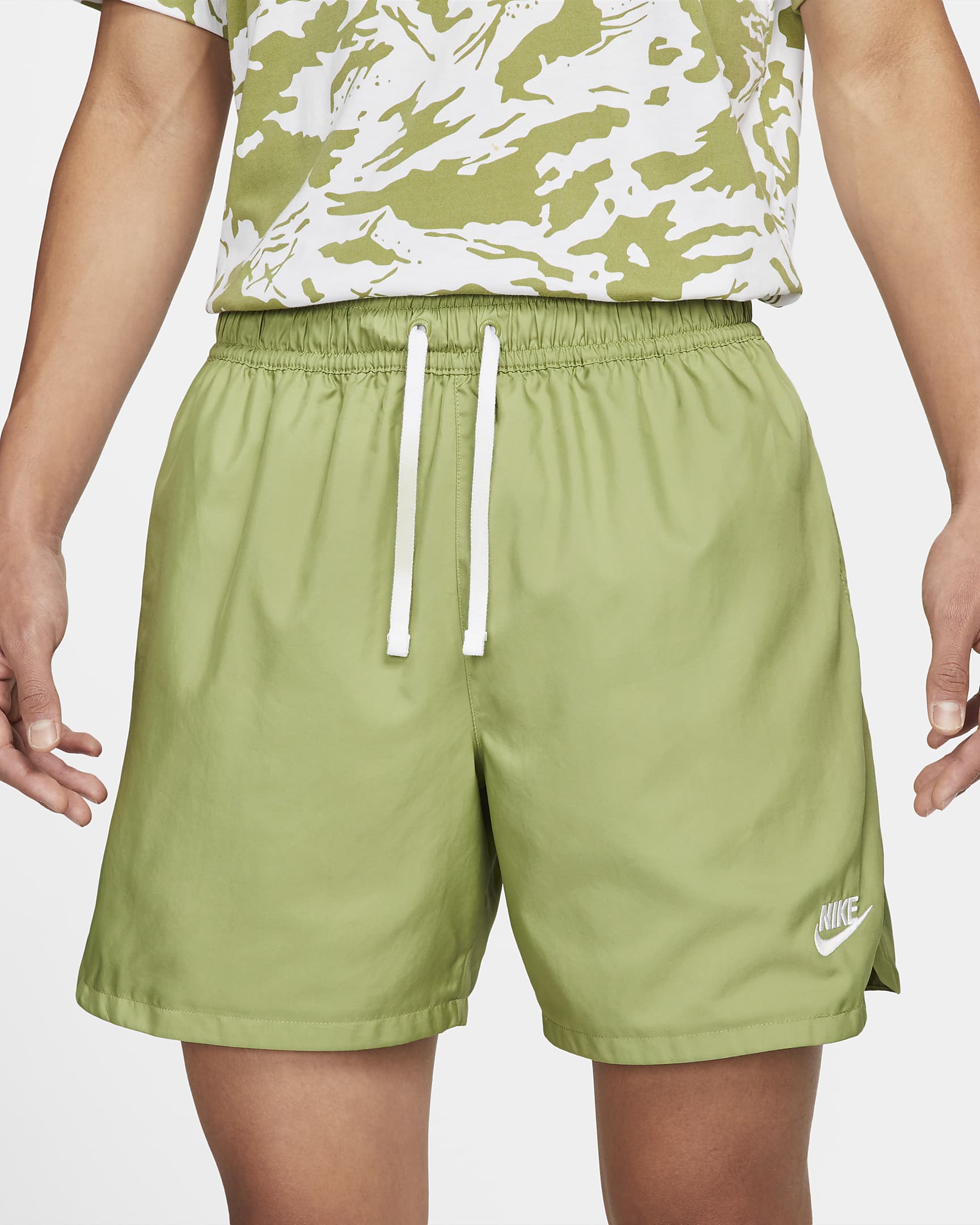 Nike Sportswear Sport Essentials Men's Woven Lined Flow Shorts - Alligator/White