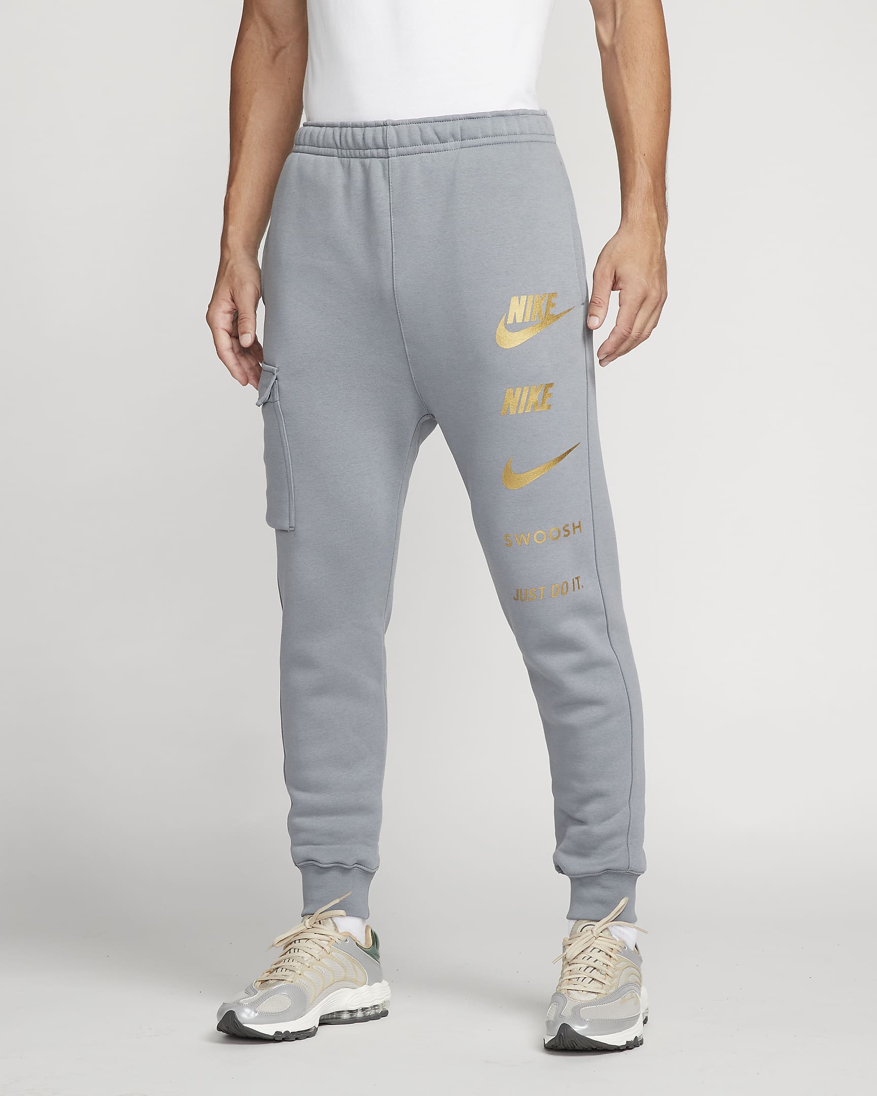 Nike Sportswear Standard Issue Men's Cargo Trousers. Nike UK