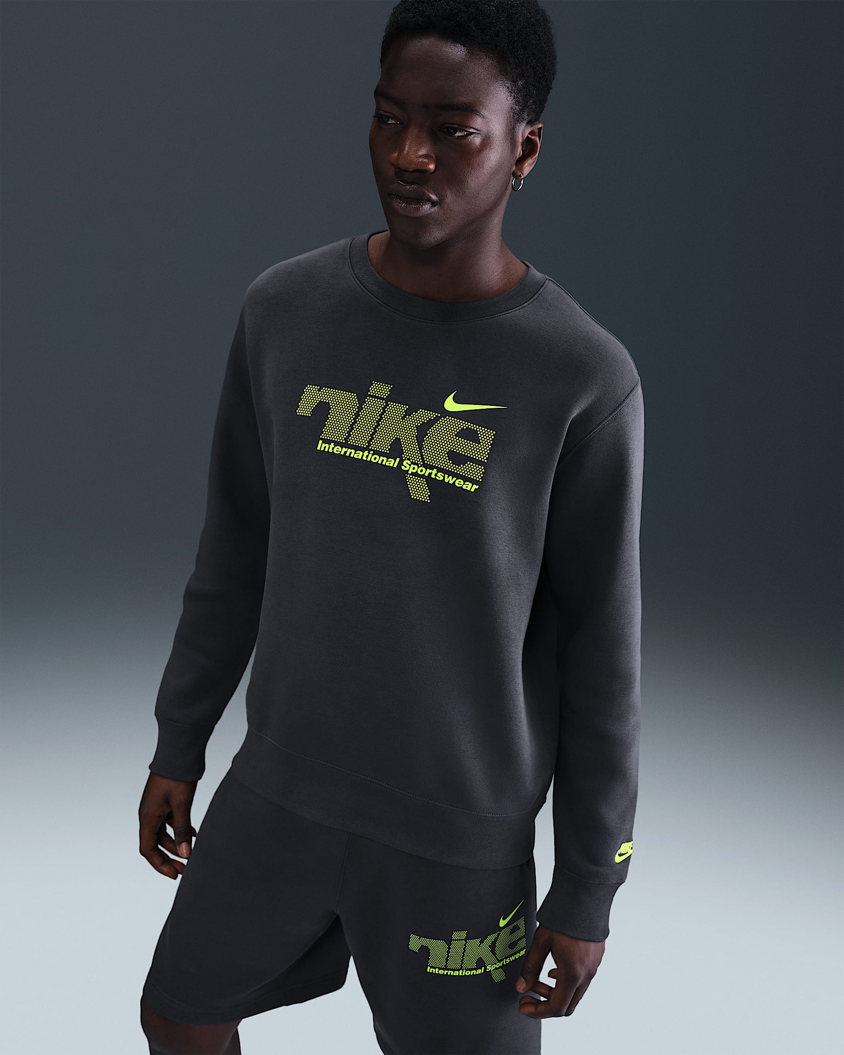 Nike Sportswear Club Men's Fleece Crew - Anthracite/Volt
