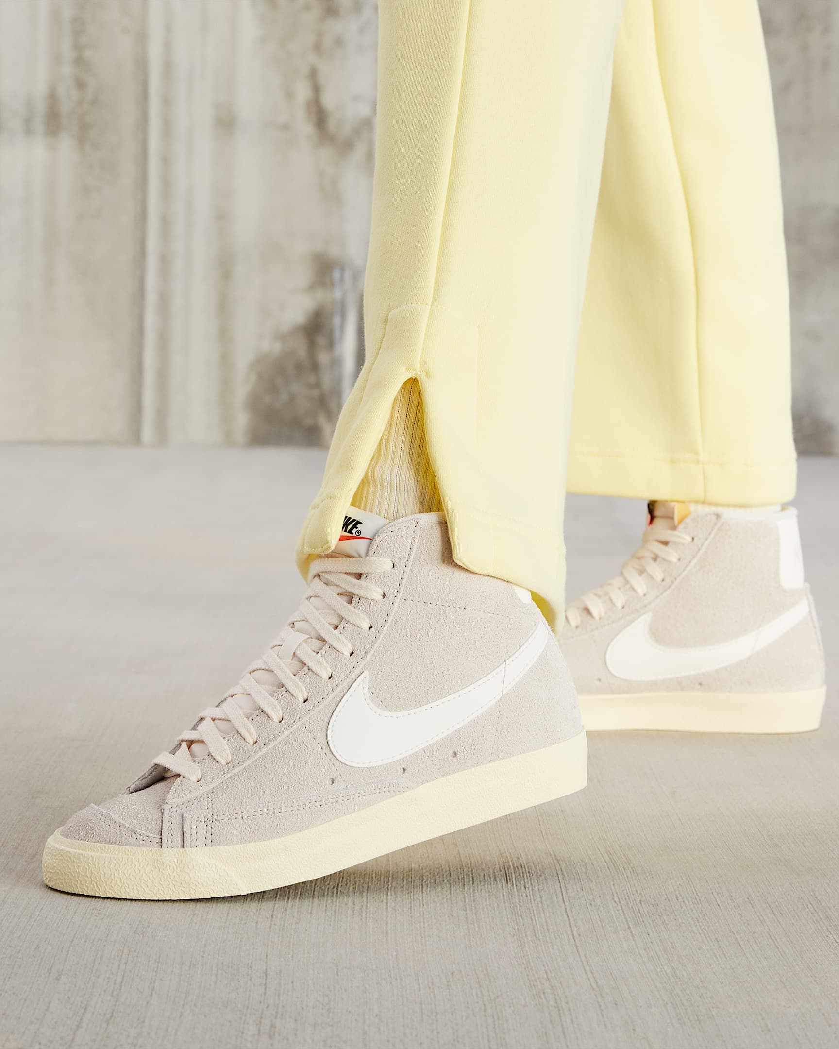 Nike Blazer Mid '77 Vintage Women's Shoe. Nike ID