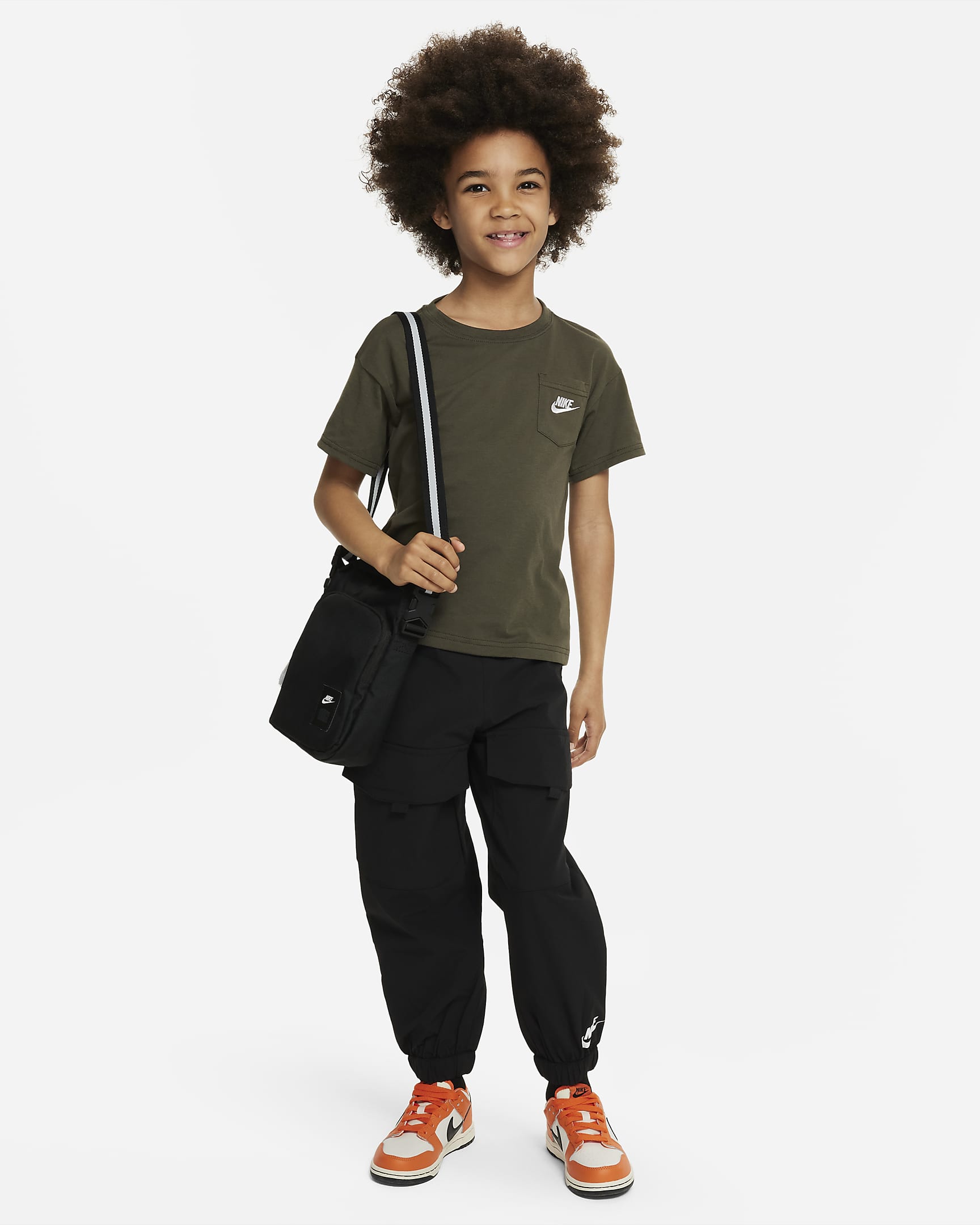 Nike Sportswear Relaxed Pocket Tee Little Kids' T-Shirt. Nike JP
