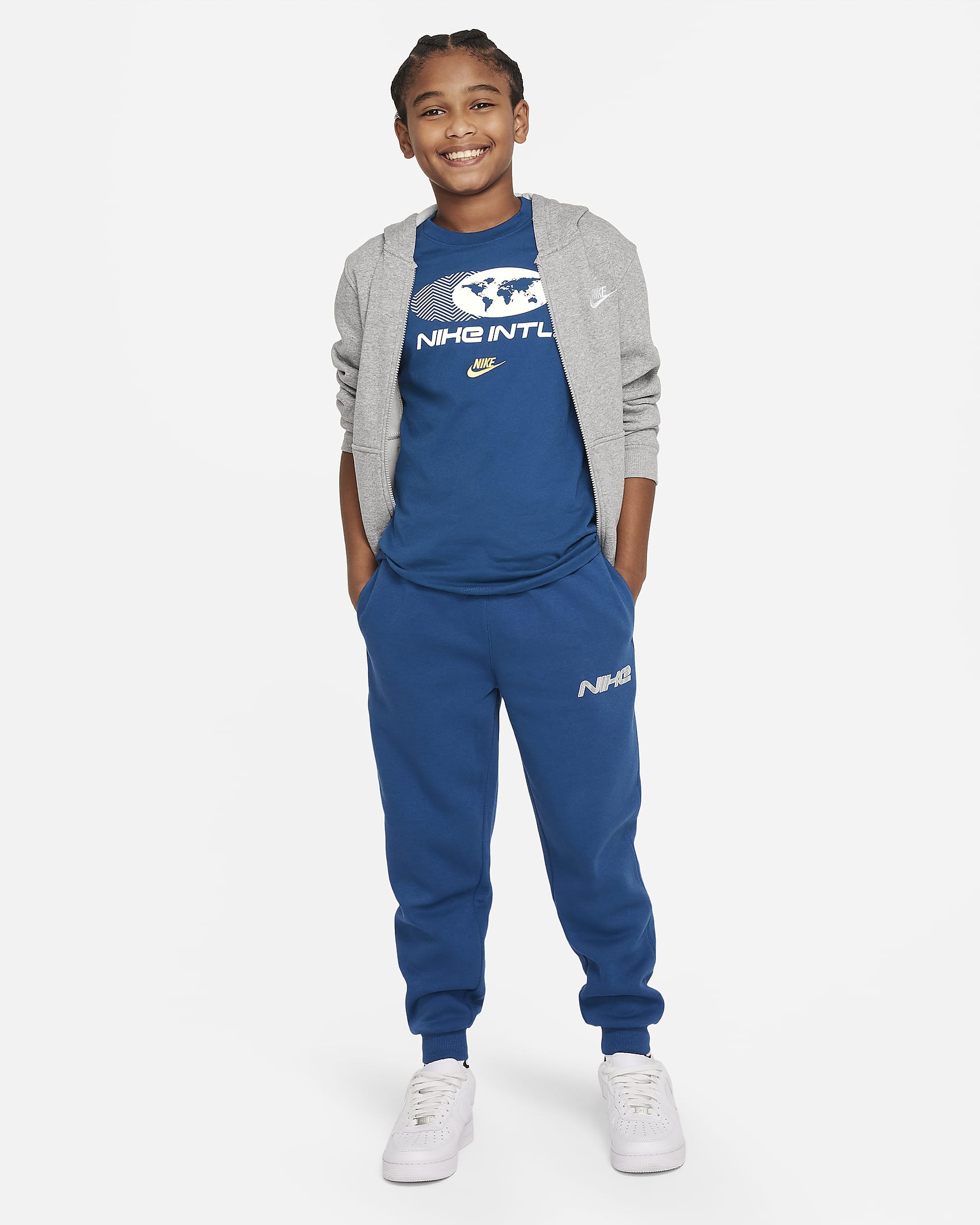 Nike Sportswear Amplify Big Kids' T-shirt. Nike Jp