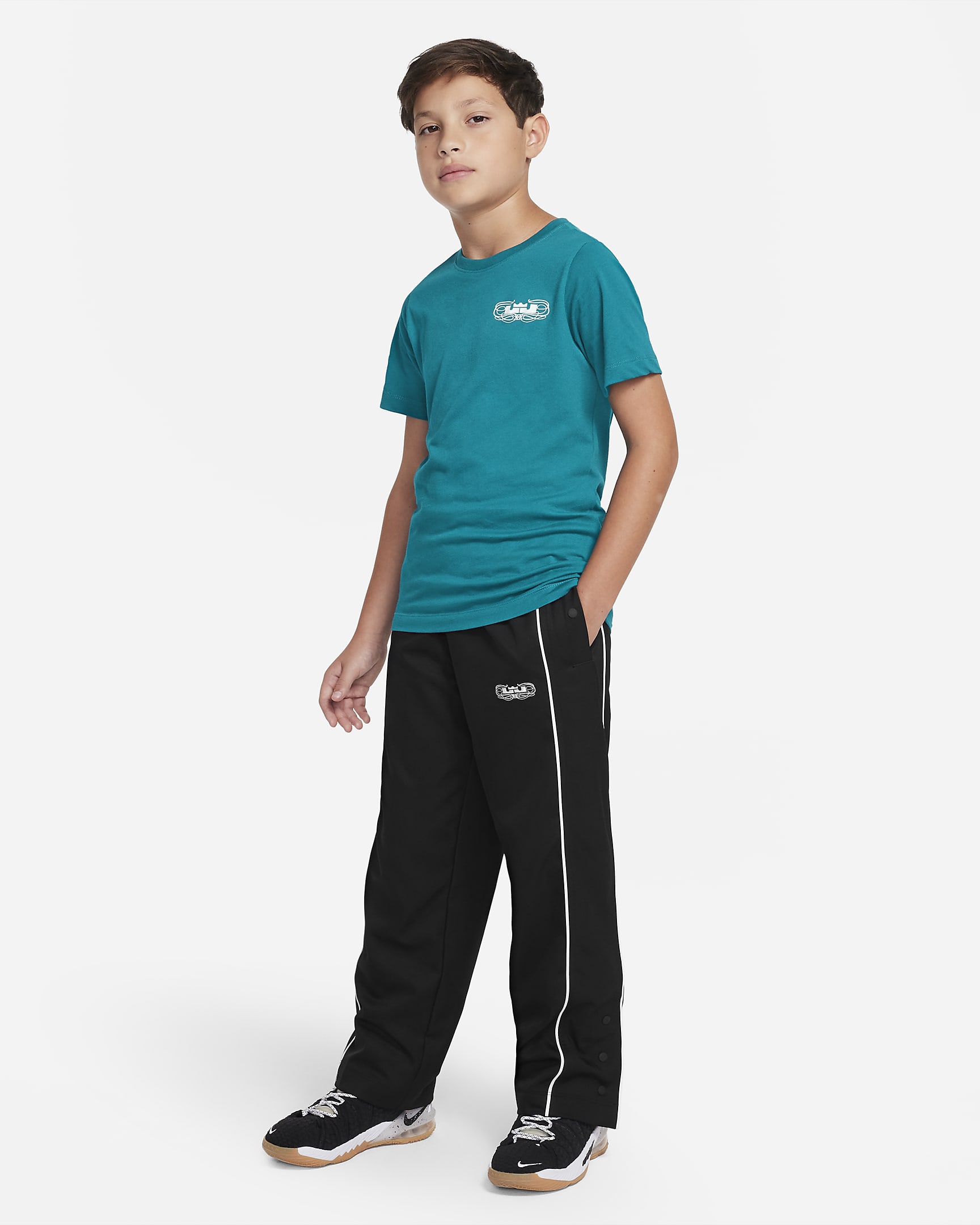 Nike x LeBron Older Kids' (Boys') Dri-FIT T-Shirt. Nike IN