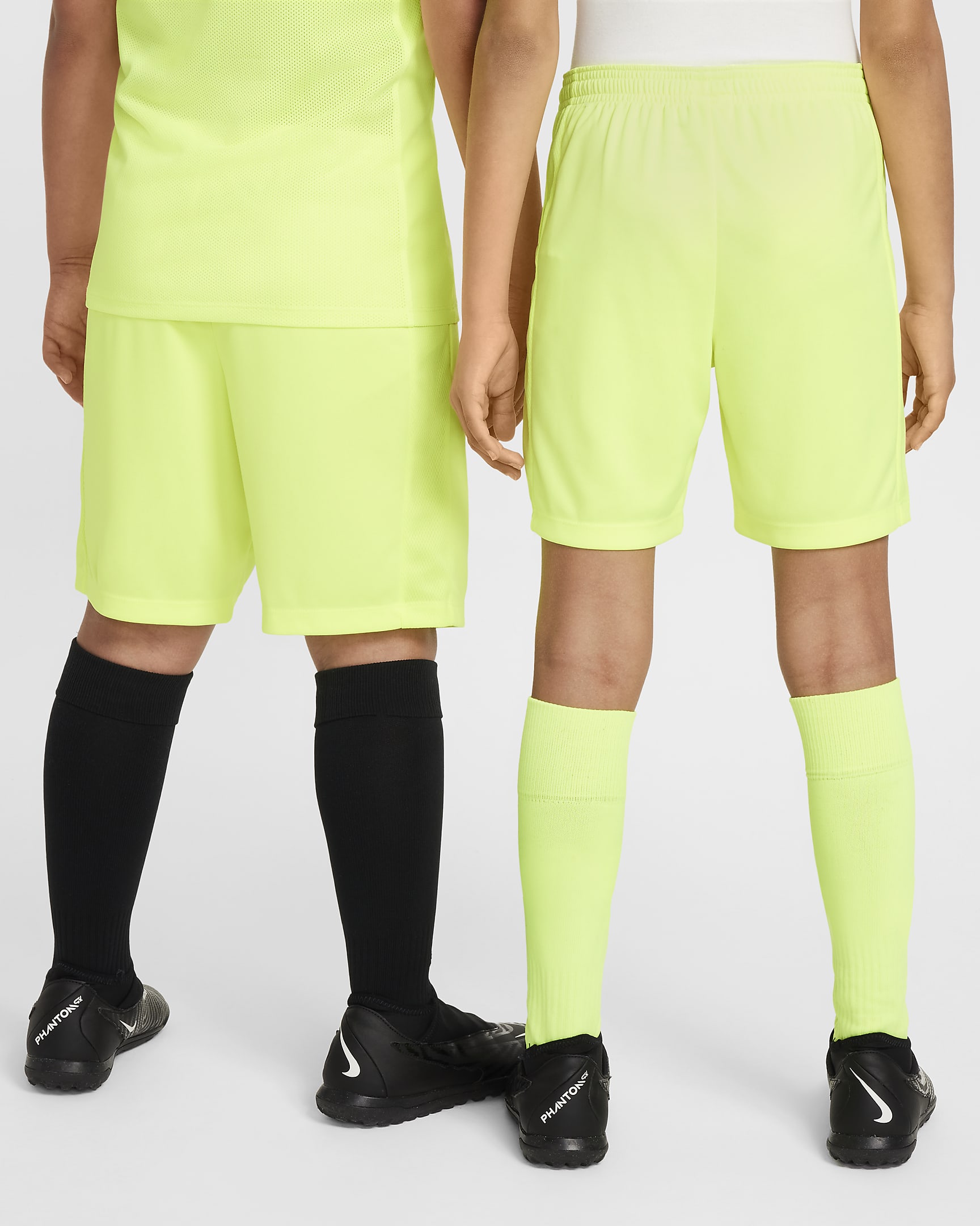 Nike Trophy23 Older Kids' Dri-FIT Shorts - Volt