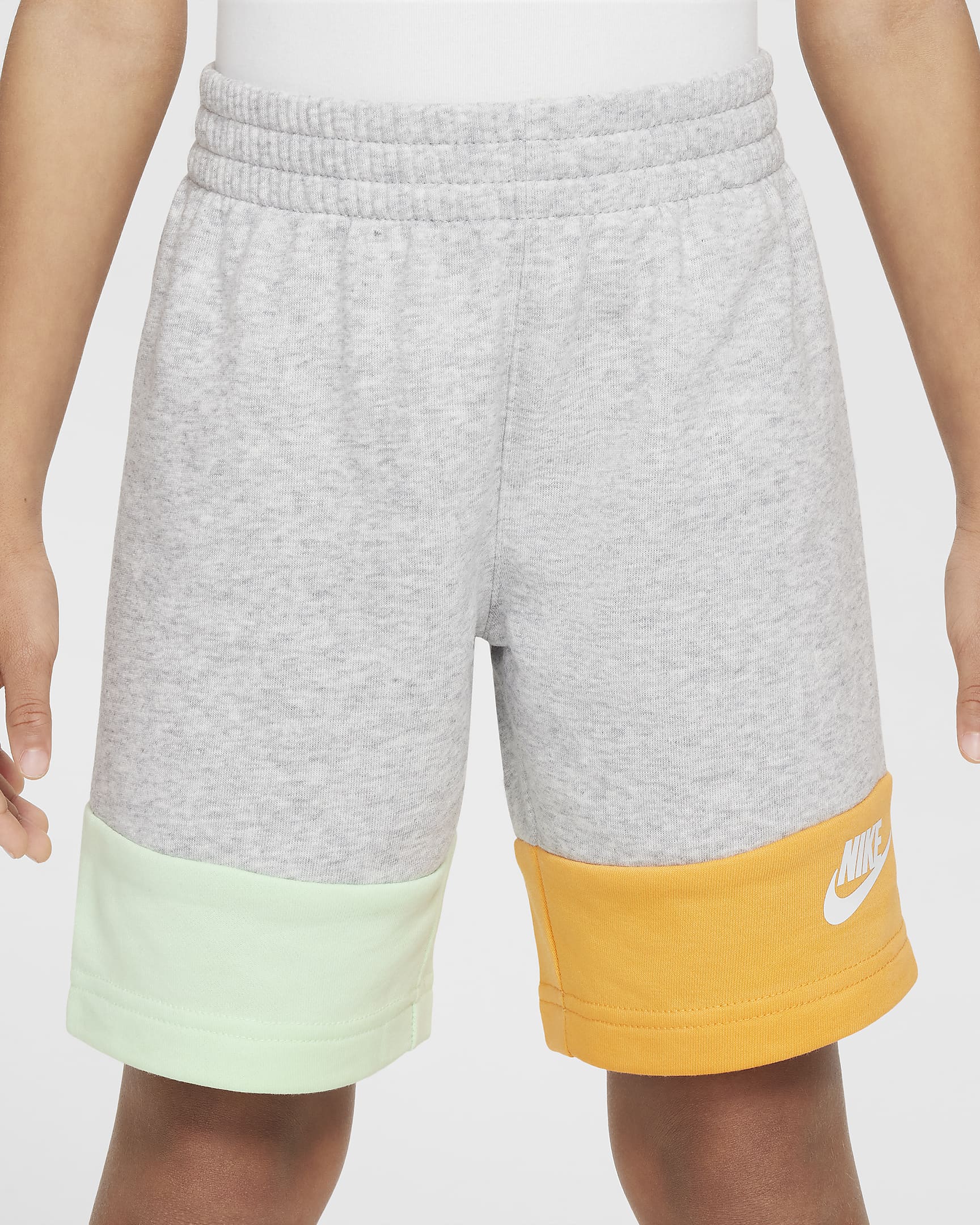 Conjunto de shorts para niños talla pequeña Nike KSA - Gris humo claro