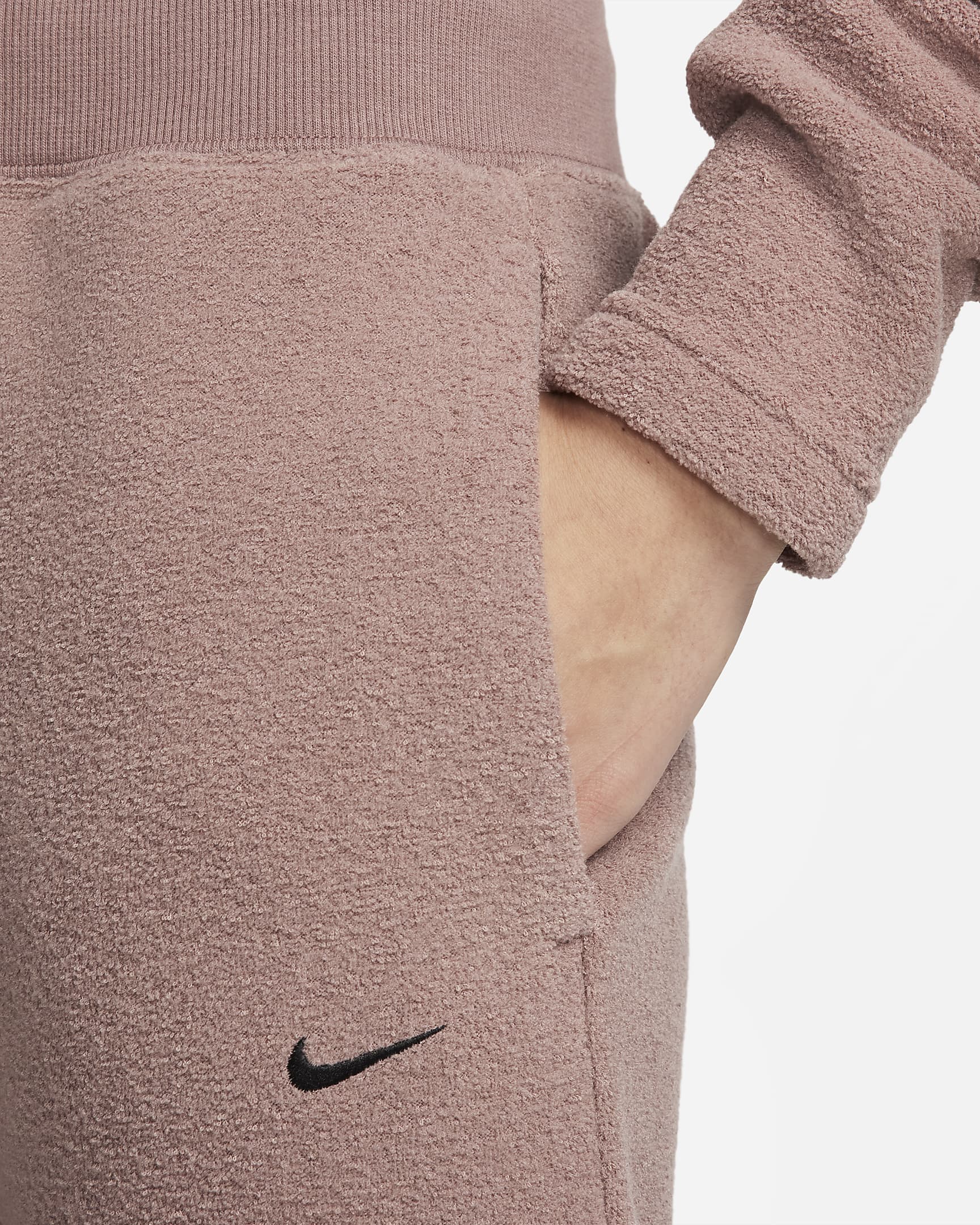 Nike Sportswear Phoenix Plush Womens High Waisted Wide Leg Cozy Fleece