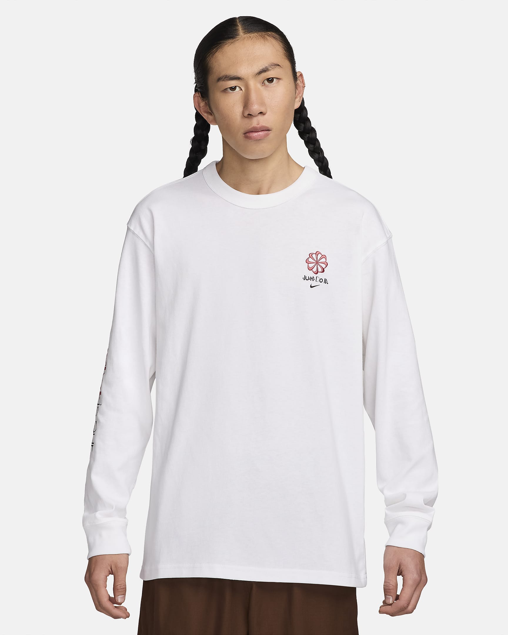 Nike Sportswear Men's Long-Sleeve Max90 T-Shirt - White