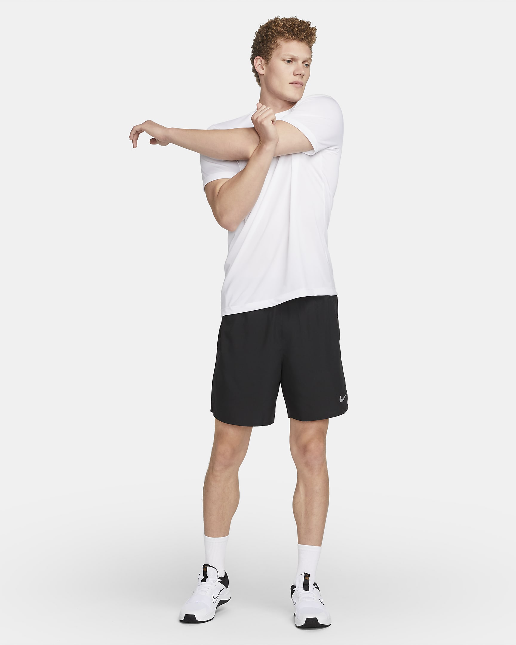 Nike Challenger Dri-FIT fôret løpeshorts til herre (18 cm) - Svart/Svart/Svart