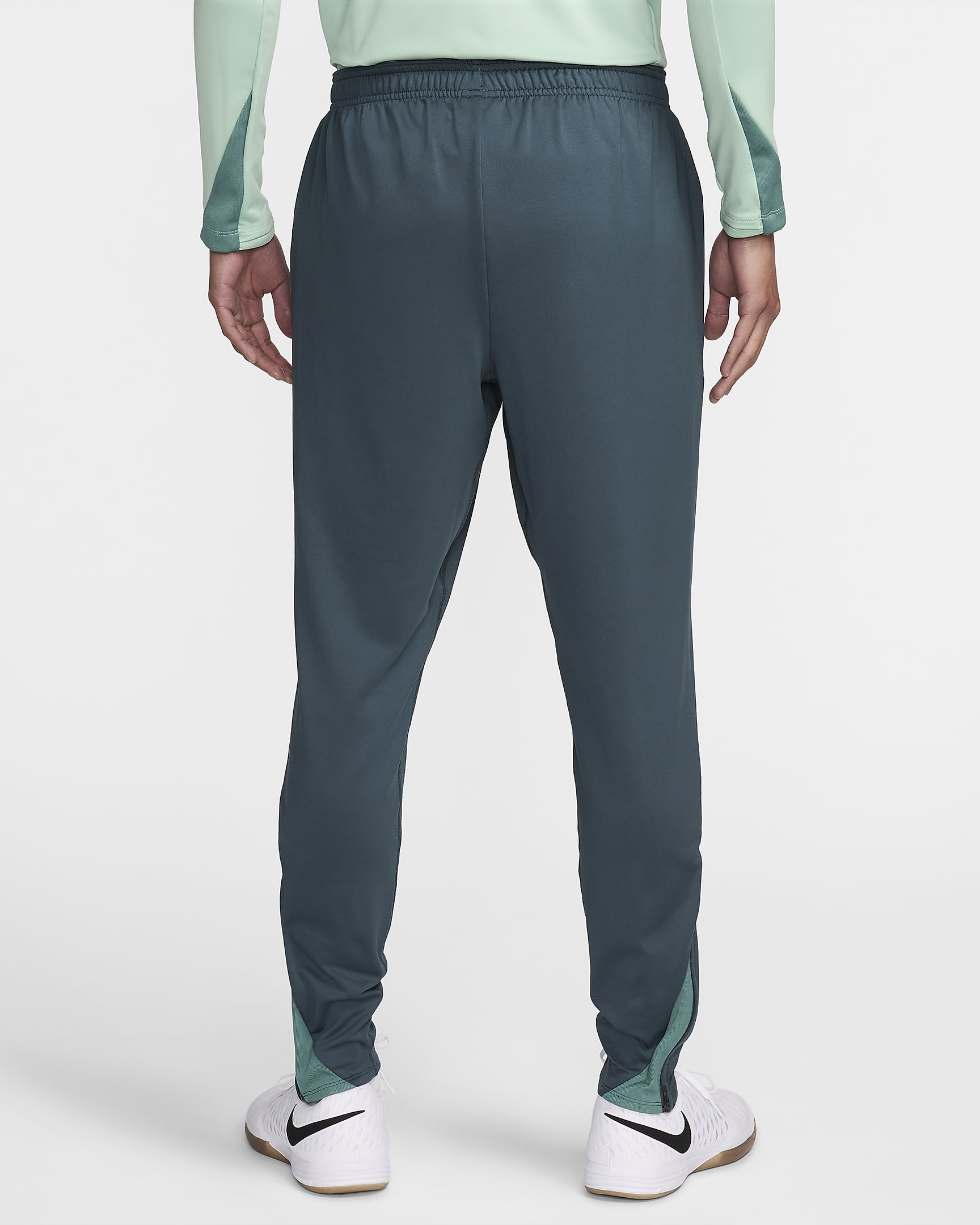 Pantaloni Nike Football Dri-FIT Tottenham Hotspur Strike da uomo – Terza - Faded Spruce/Bicoastal/Enamel Green