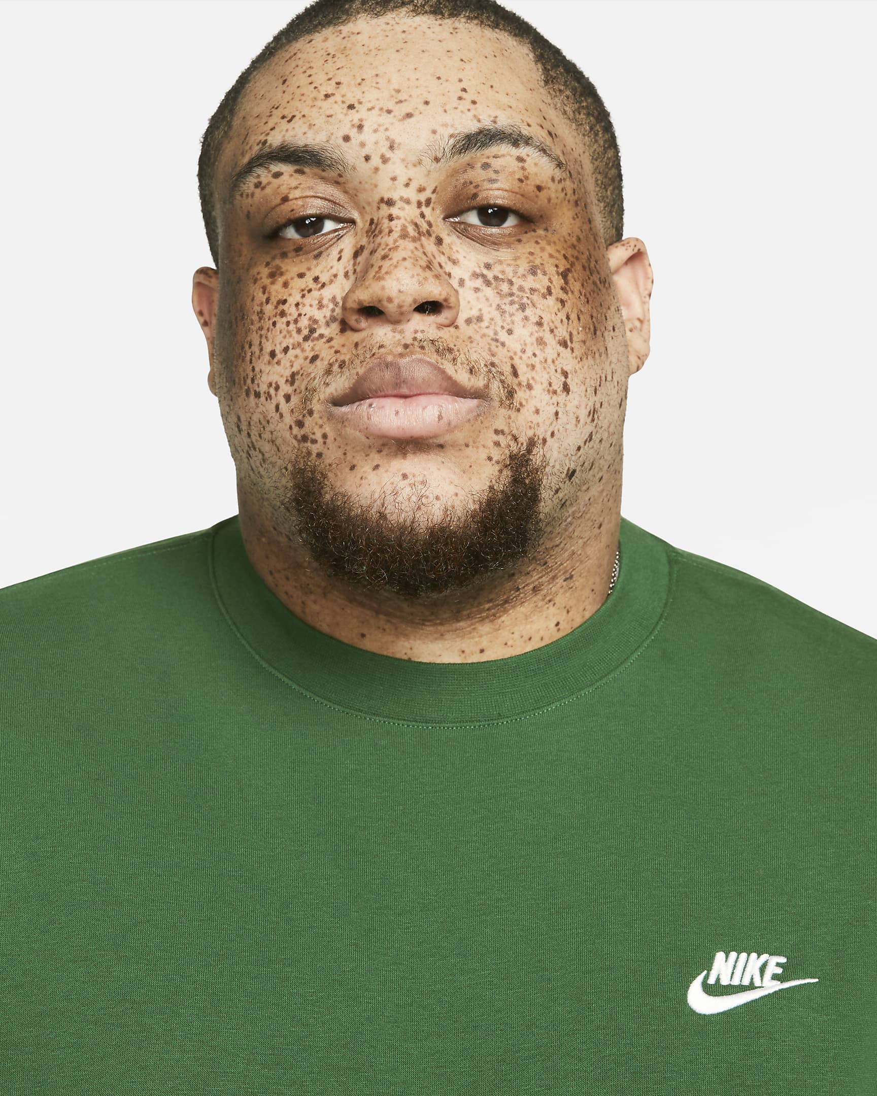 Nike Sportswear Club Fleece Crew. Nike IE