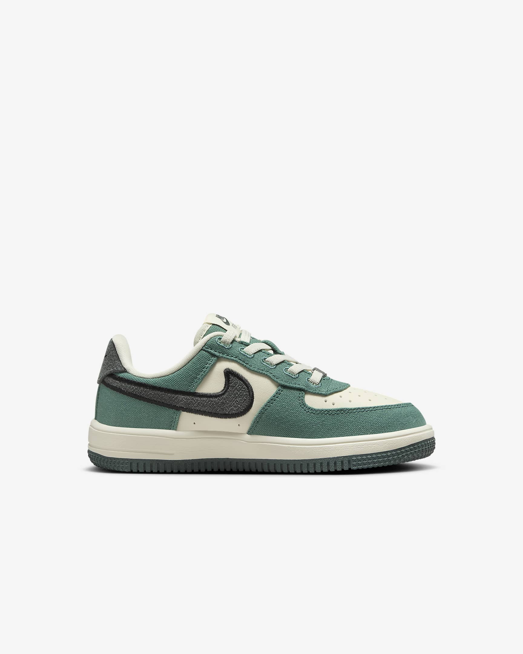 Nike Force 1 LV8 3 EasyOn-sko til mindre børn - Coconut Milk/Bicoastal/Gum Dark Brown/Vintage Green