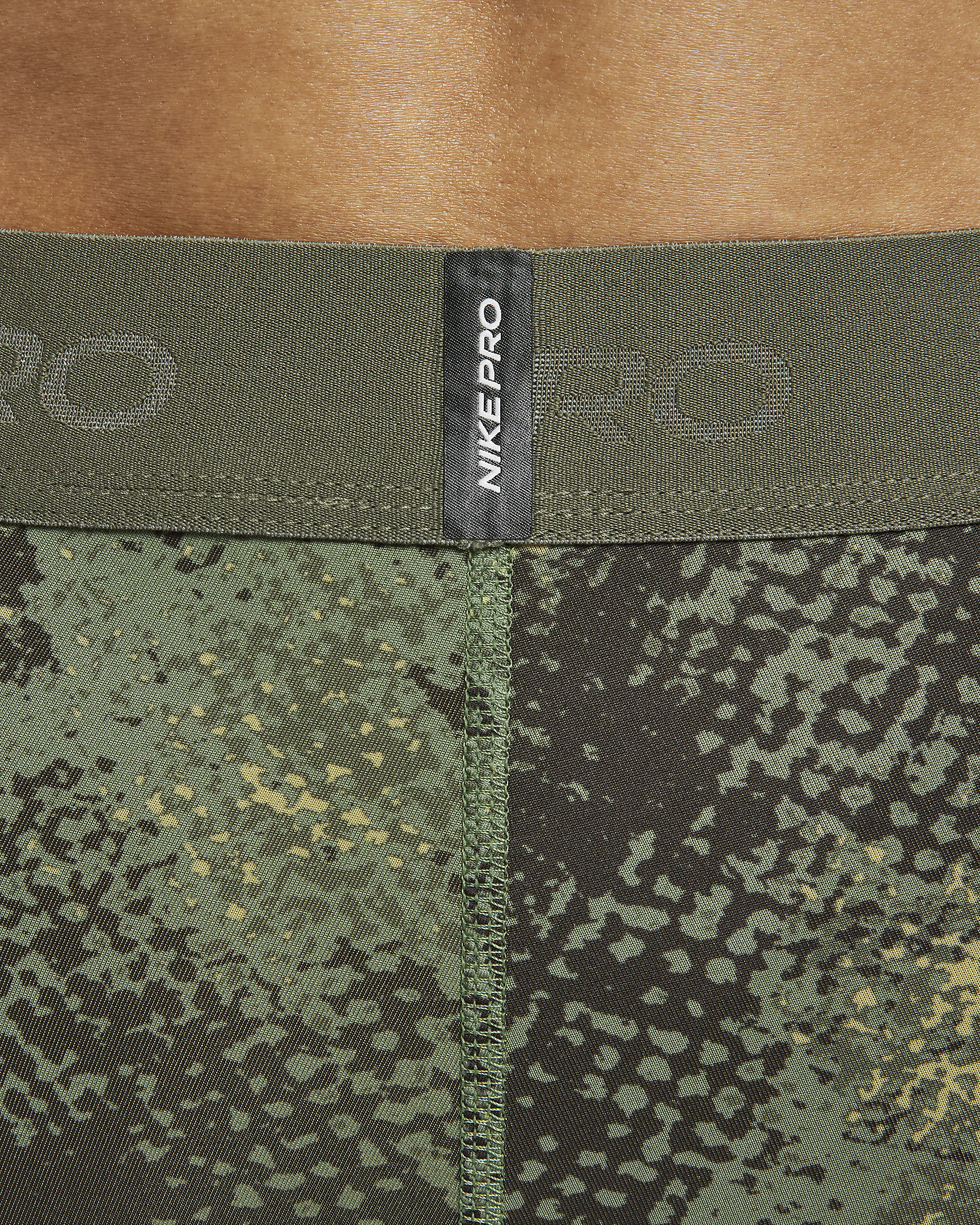 Nike Pro Camo Men's Dri-FIT Tights - Oil Green/Medium Olive/Black