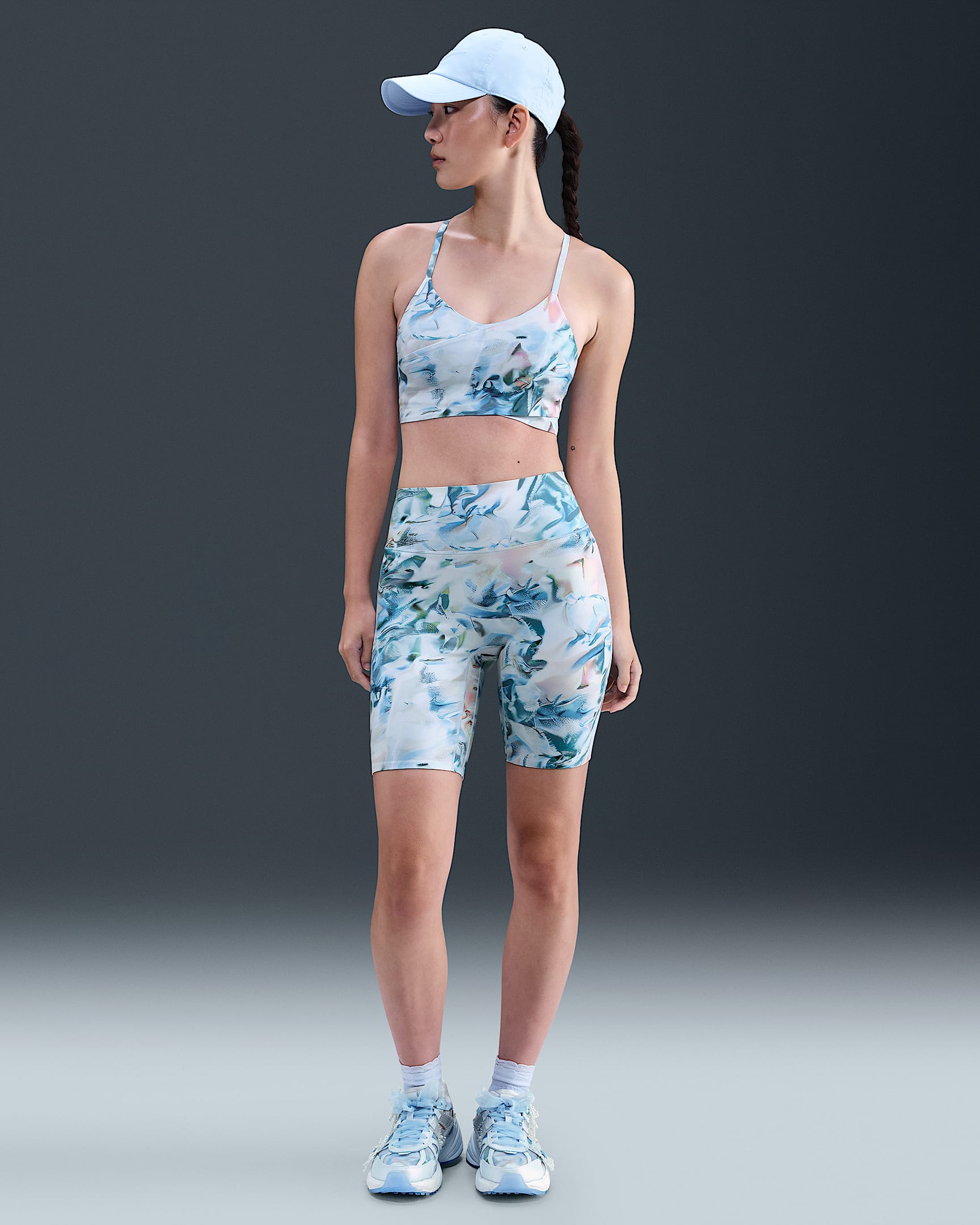Nike Universa Women's Artist Collection High-Waisted 8" Biker Shorts - Blue Tint