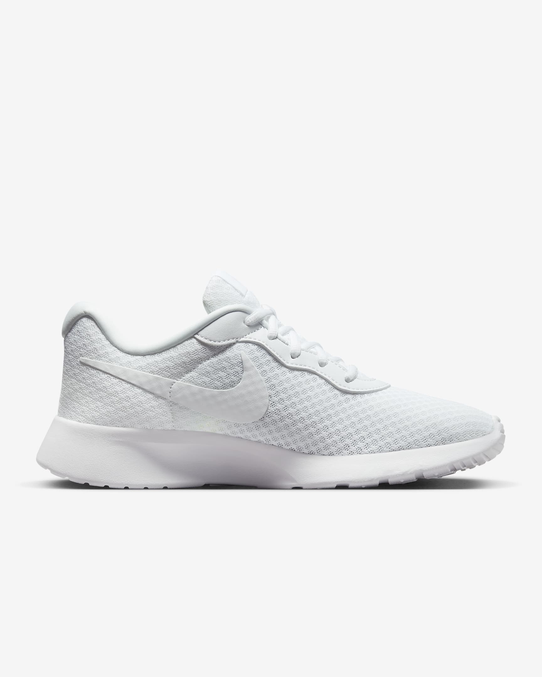 Nike Tanjun EasyOn Women's Shoes. Nike IE