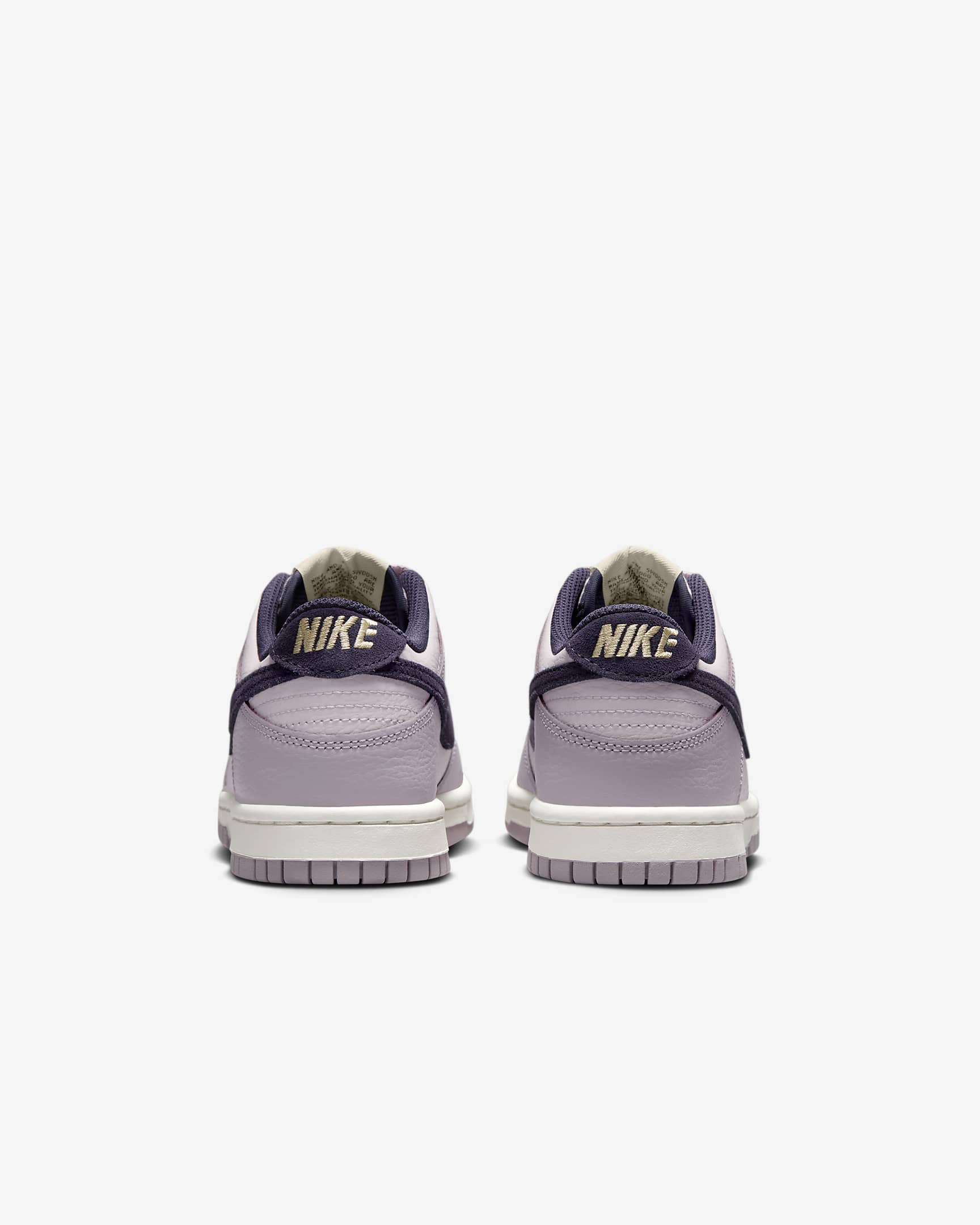 Nike Dunk Low Older Kids' Shoes - Light Violet Ore/Platinum Violet/Team Gold/Dark Raisin