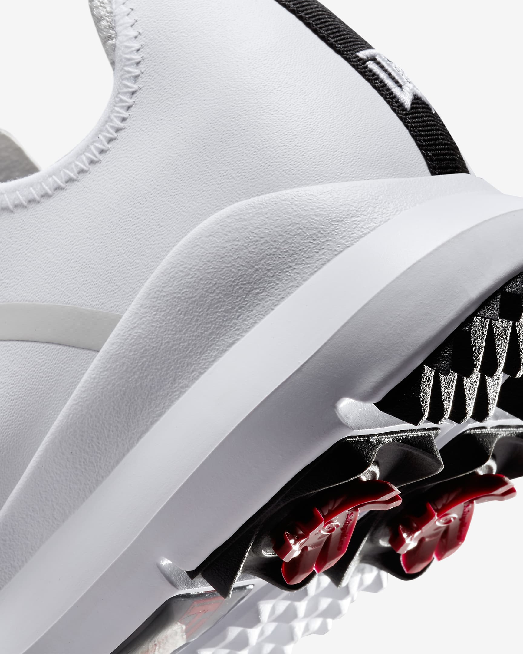 tiger woods running shoes