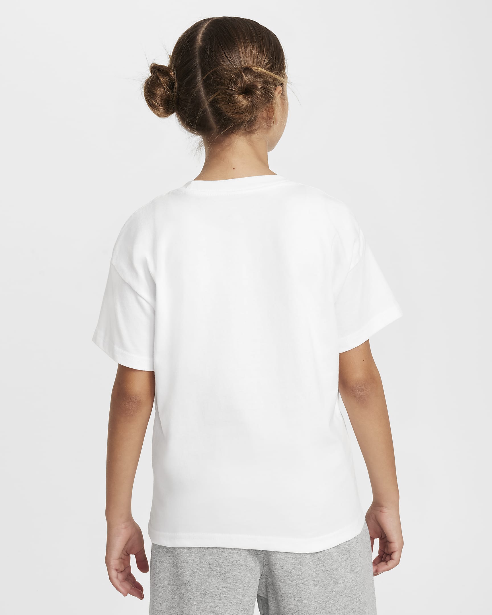 Nike Sportswear Older Kids' (Girls') T-Shirt - White