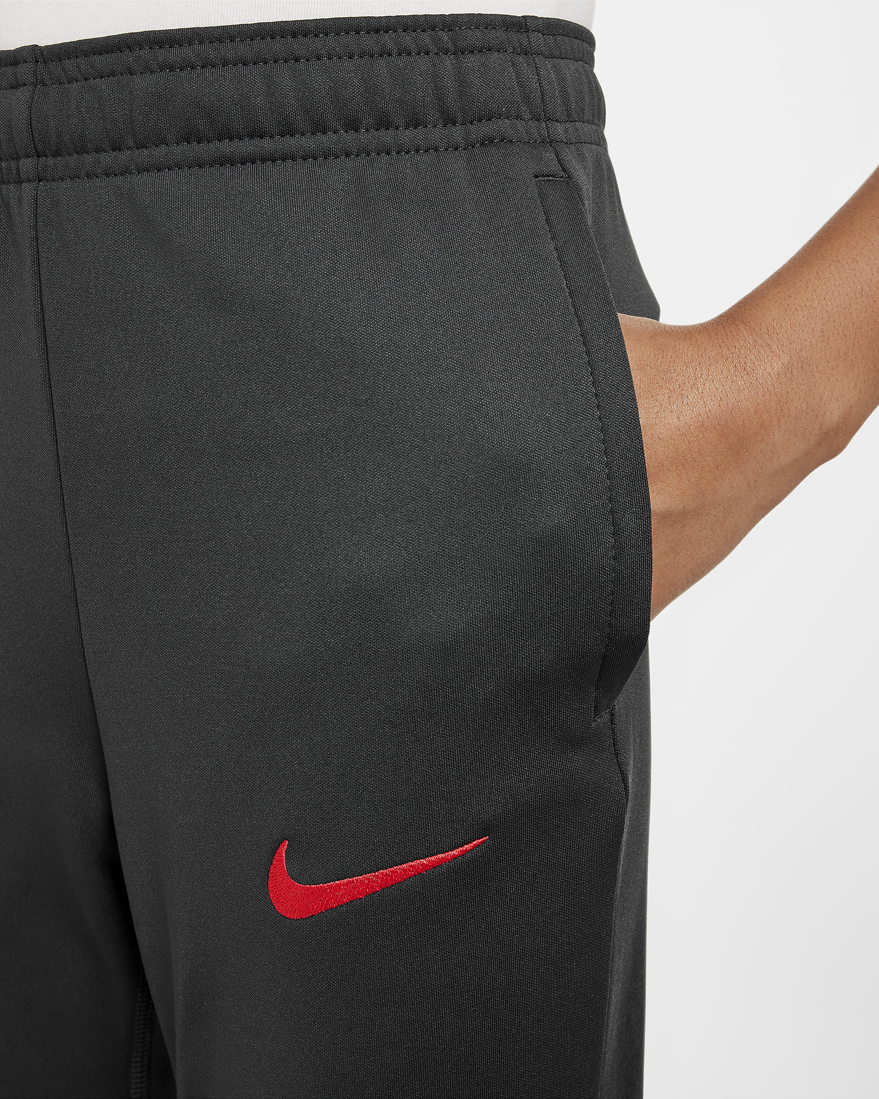 Ποδοσφαιρική πλεκτή φόρμα Λίβερπουλ Nike Dri-FIT Academy Pro για μεγάλα παιδιά - Light Smoke Grey/Dark Smoke Grey/Chrome Yellow/Global Red