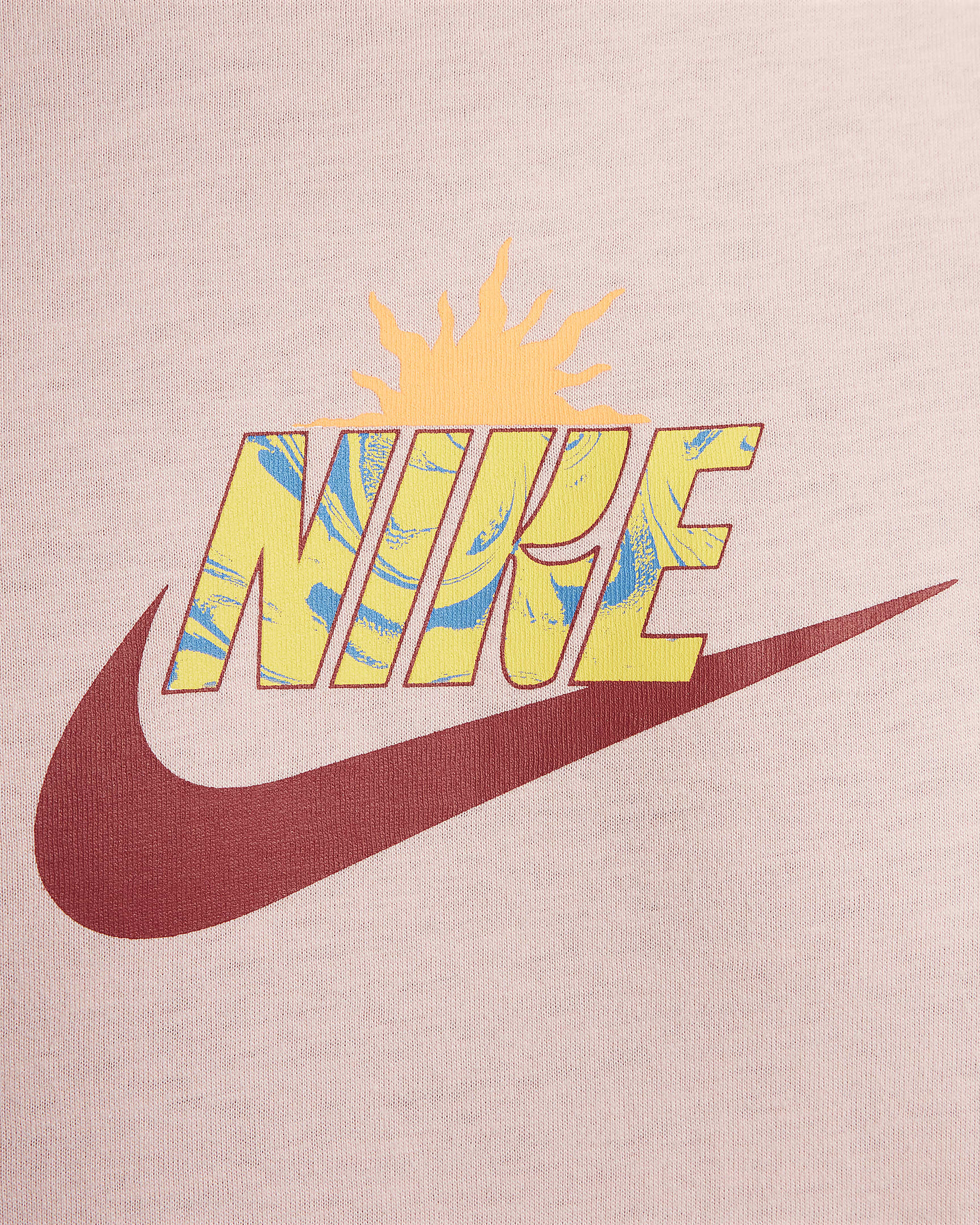 Nike Sportswear T-Shirt. Nike UK