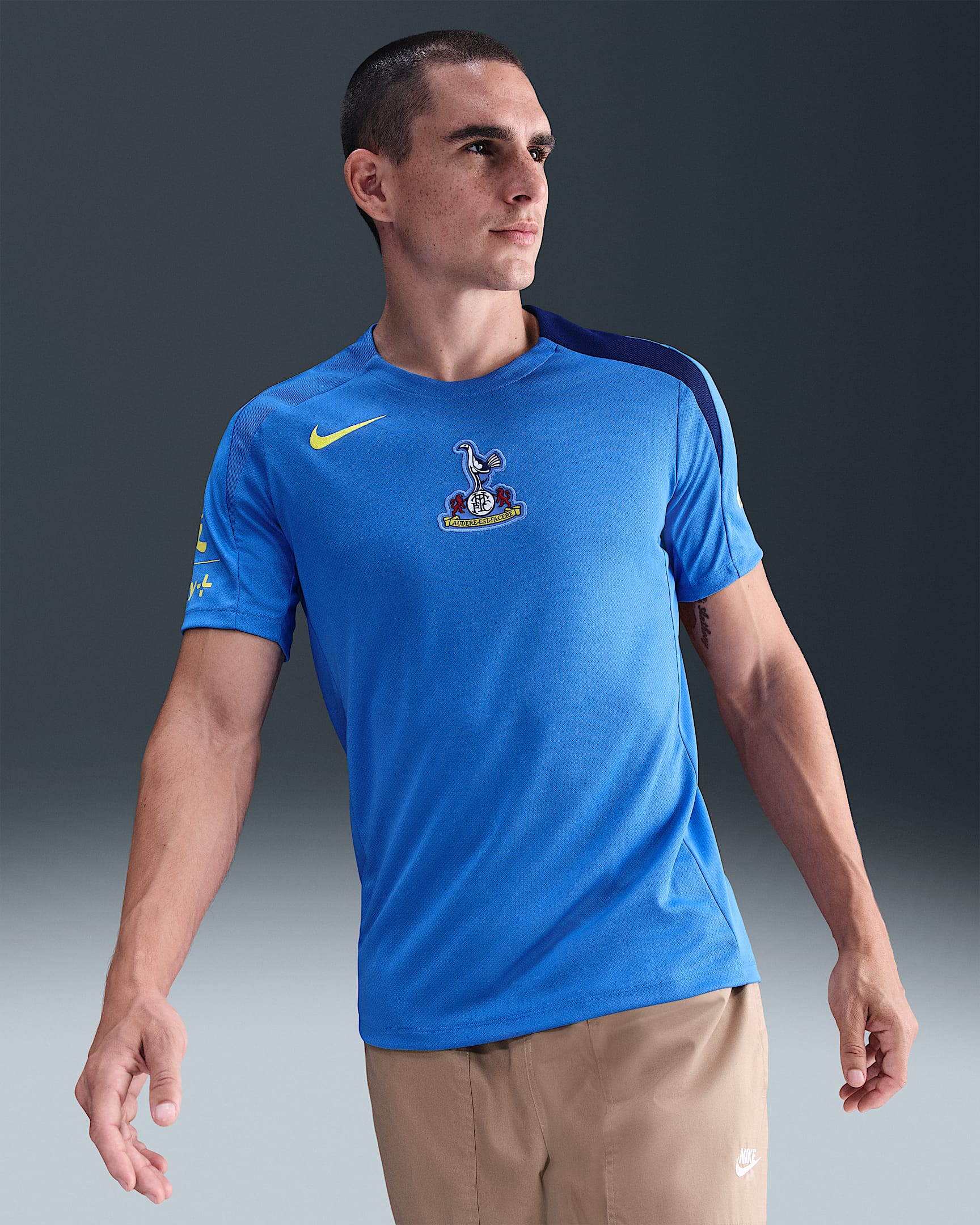 Tottenham Hotspur Strike Third Men's Nike Dri-FIT Total 90 Football Short-Sleeve Top - Pacific Blue/Blue Void/Dynamic Yellow
