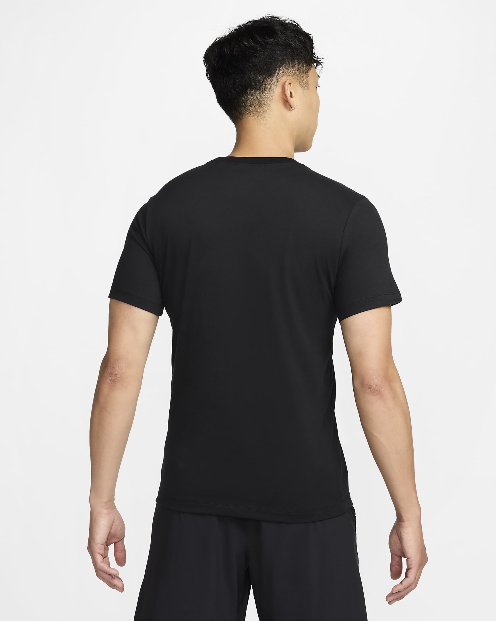 Nike 男款 Dri-FIT 健身 T 恤 - 黑色