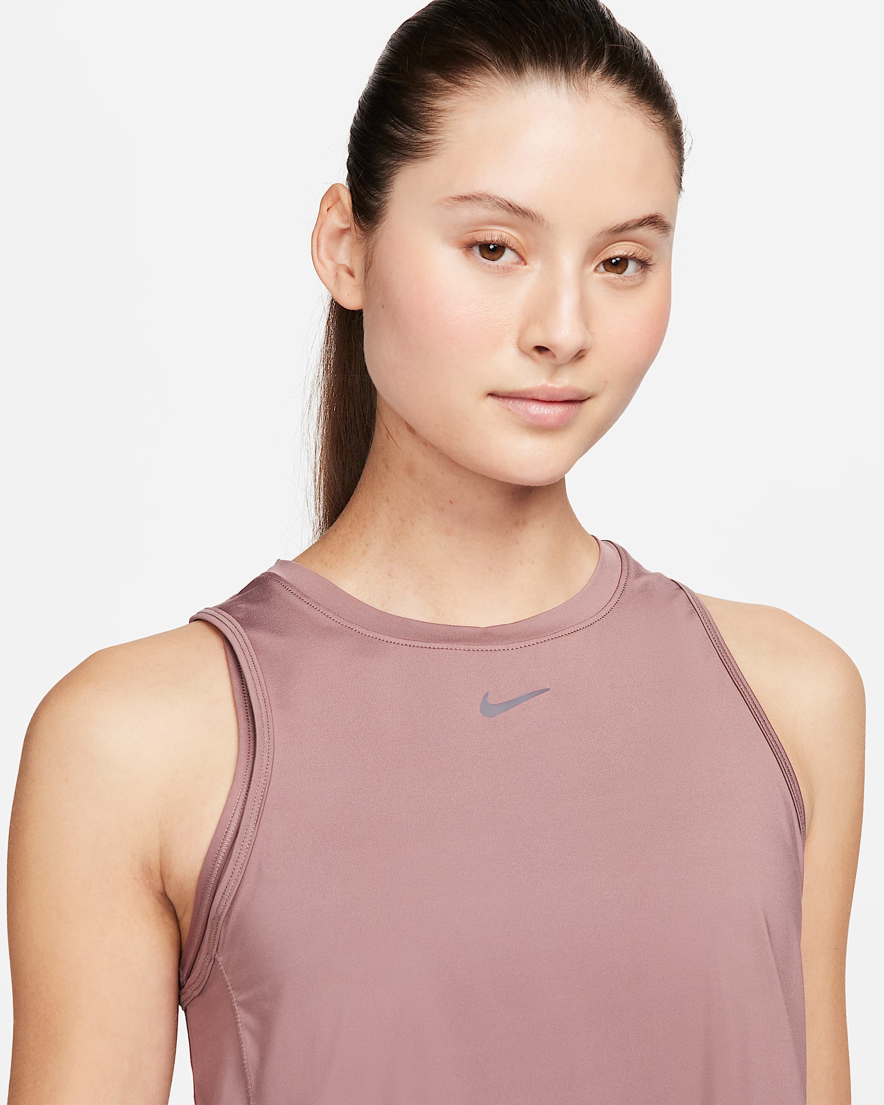 Nike One Classic Women's DriFIT Cropped Tank Top. Nike SE