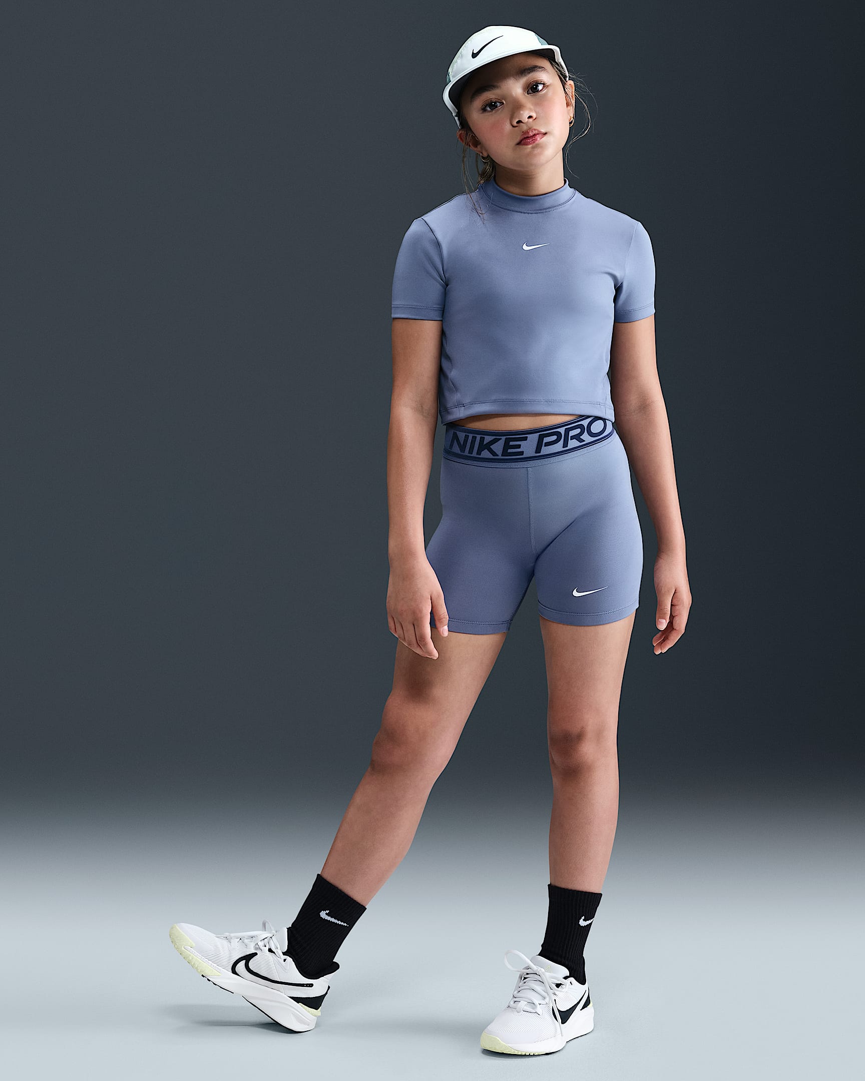 Nike Pro Dri-Fit Shorts (ca. 7,5 cm, ältere Kinder, Mädchen) - World Indigo/Midnight Navy/Weiß