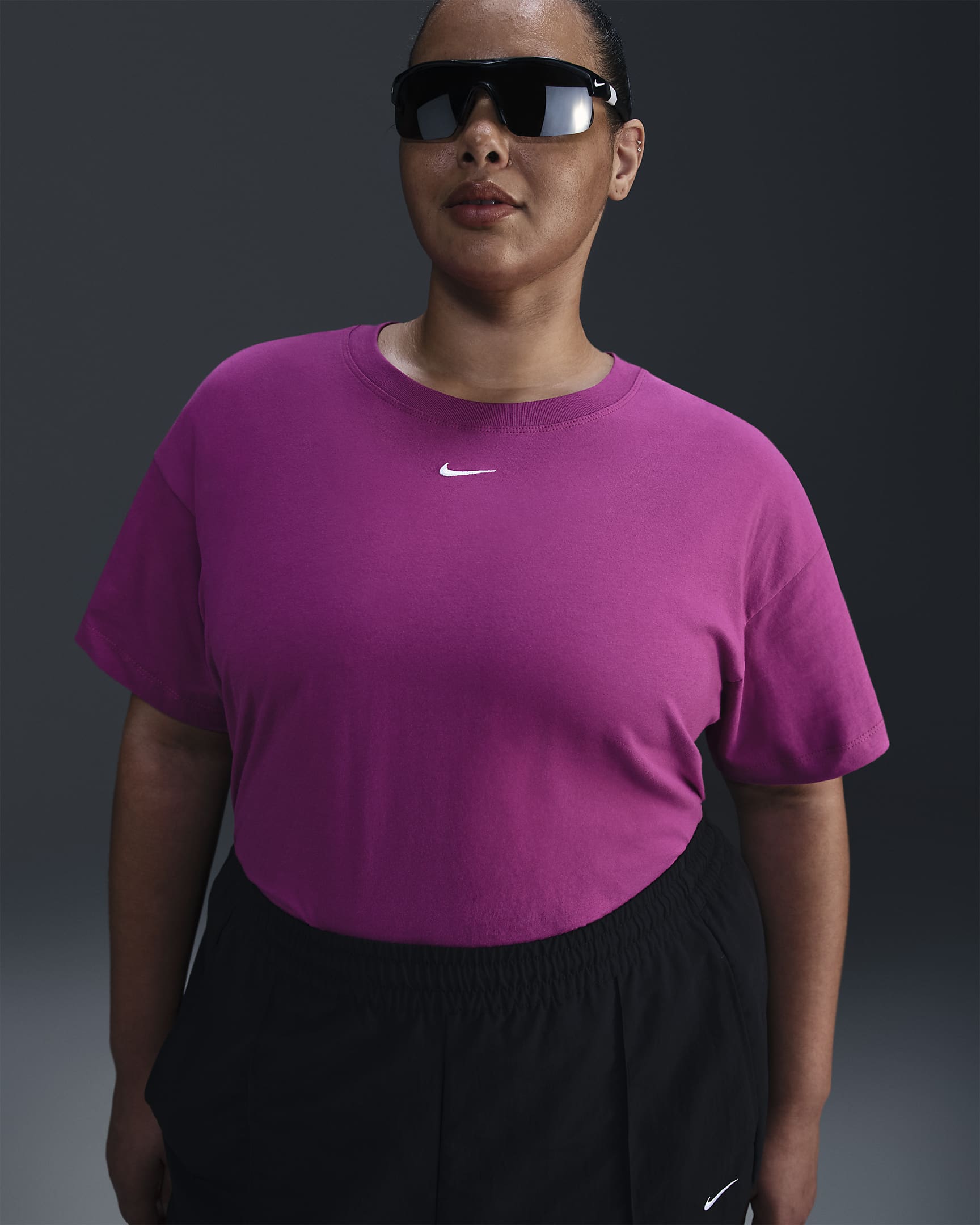 Nike Sportswear Essential Camiseta (Talla grande) - Mujer - Hot Fuchsia/Blanco