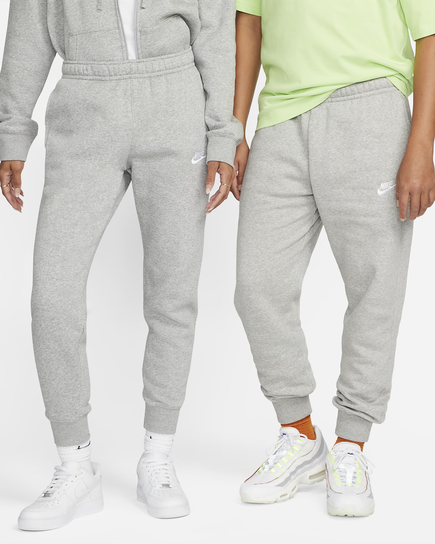 Nike Sportswear Club Fleece Jogginghose - Dark Grey Heather/Matte Silver/Weiß